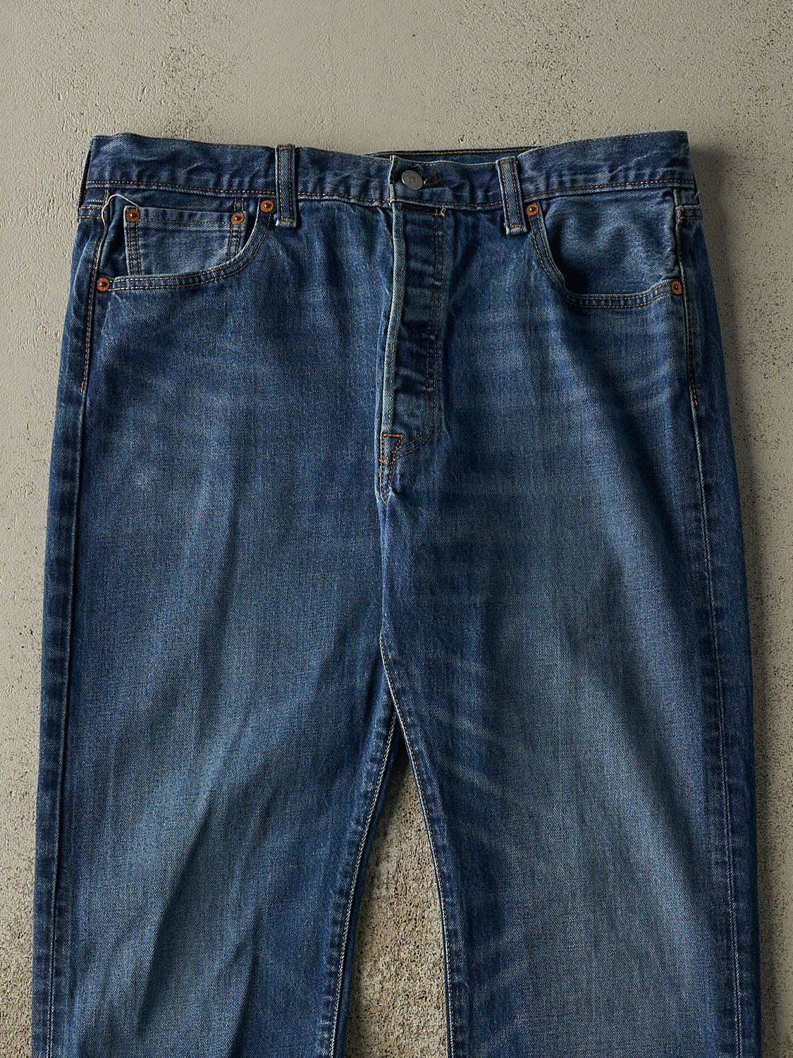 Vintage Y2K Dark Wash Levi's 501 Jeans (35x30.5)