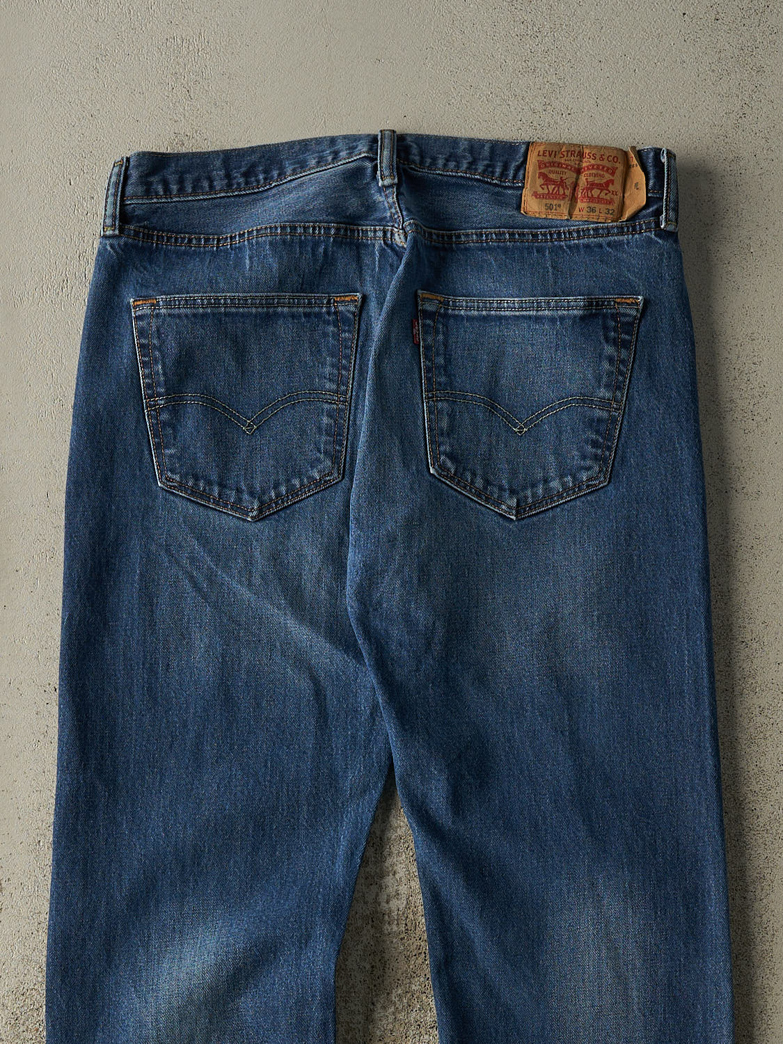 Vintage Y2K Dark Wash Levi's 501 Jeans (35x30.5)