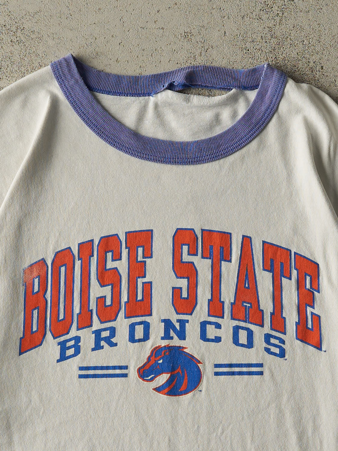 Vintage 90s White & Blue Boise State Broncos Ringer Tee (XL)