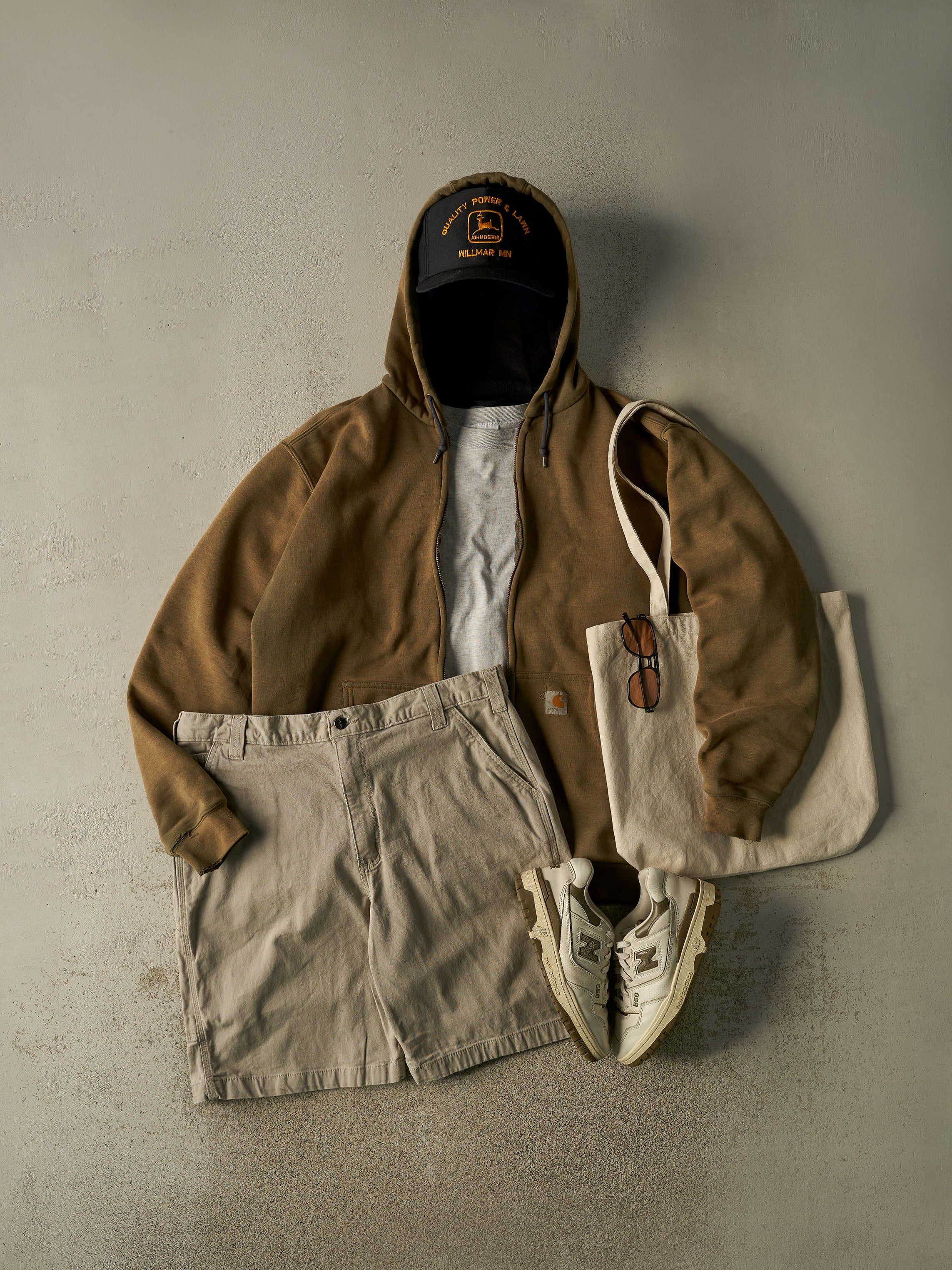 Vintage Y2K Beige Carhartt Work Shorts (38x9.5)