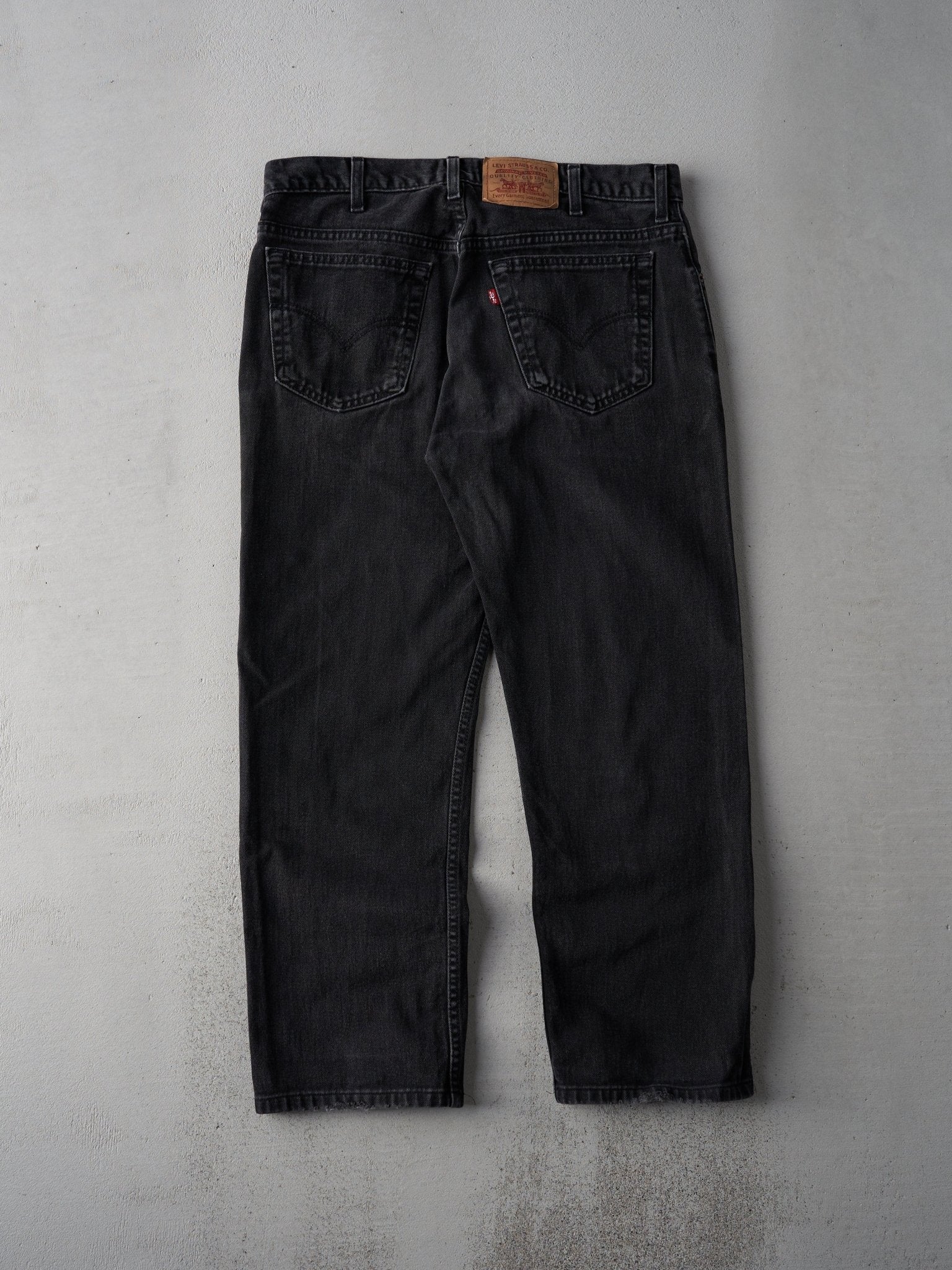 Vintage 90s Black Levi's 505 Pants (36x28)