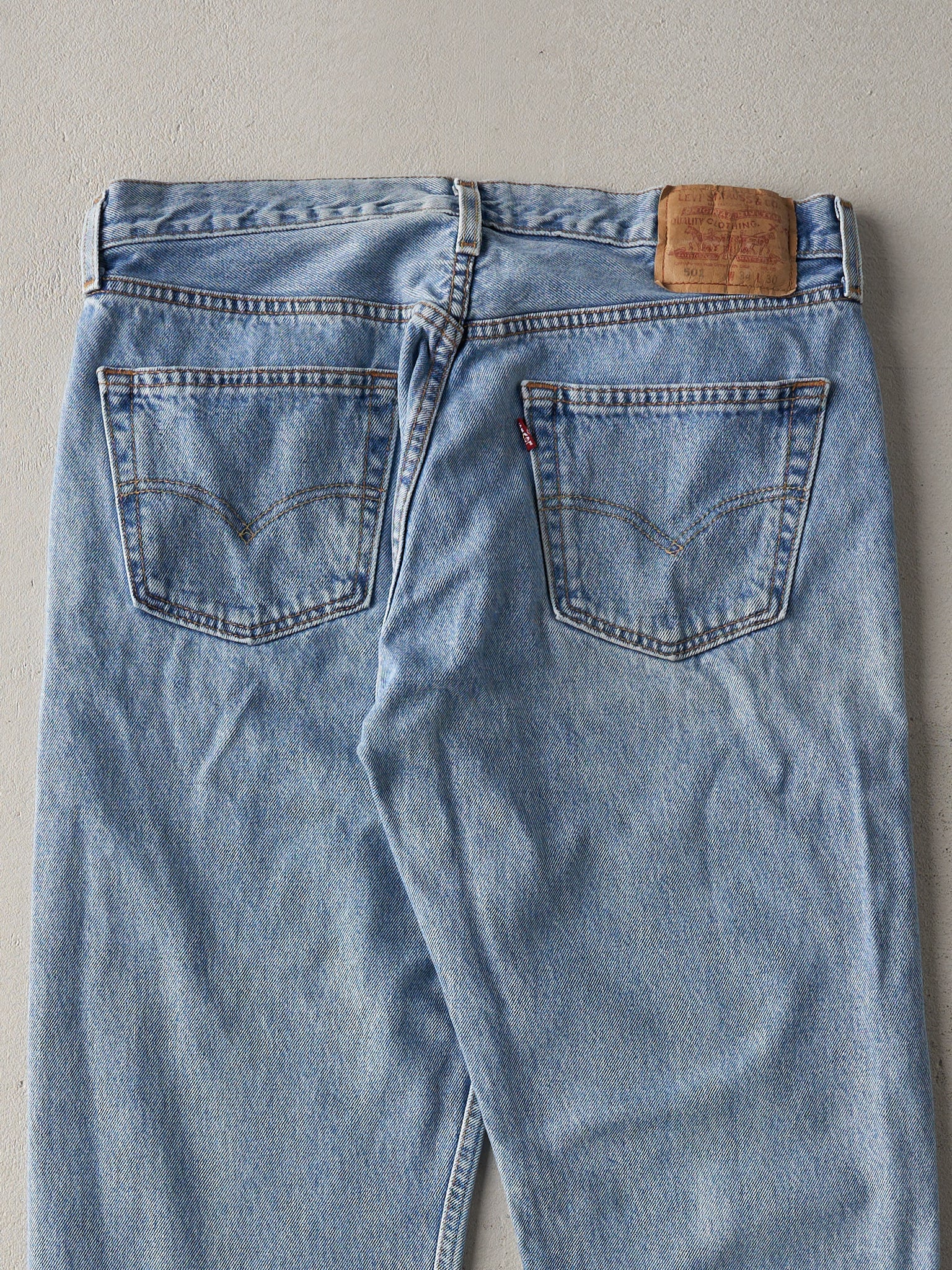 Vintage 80s Light Wash Levi's 501 Jeans (33x29)