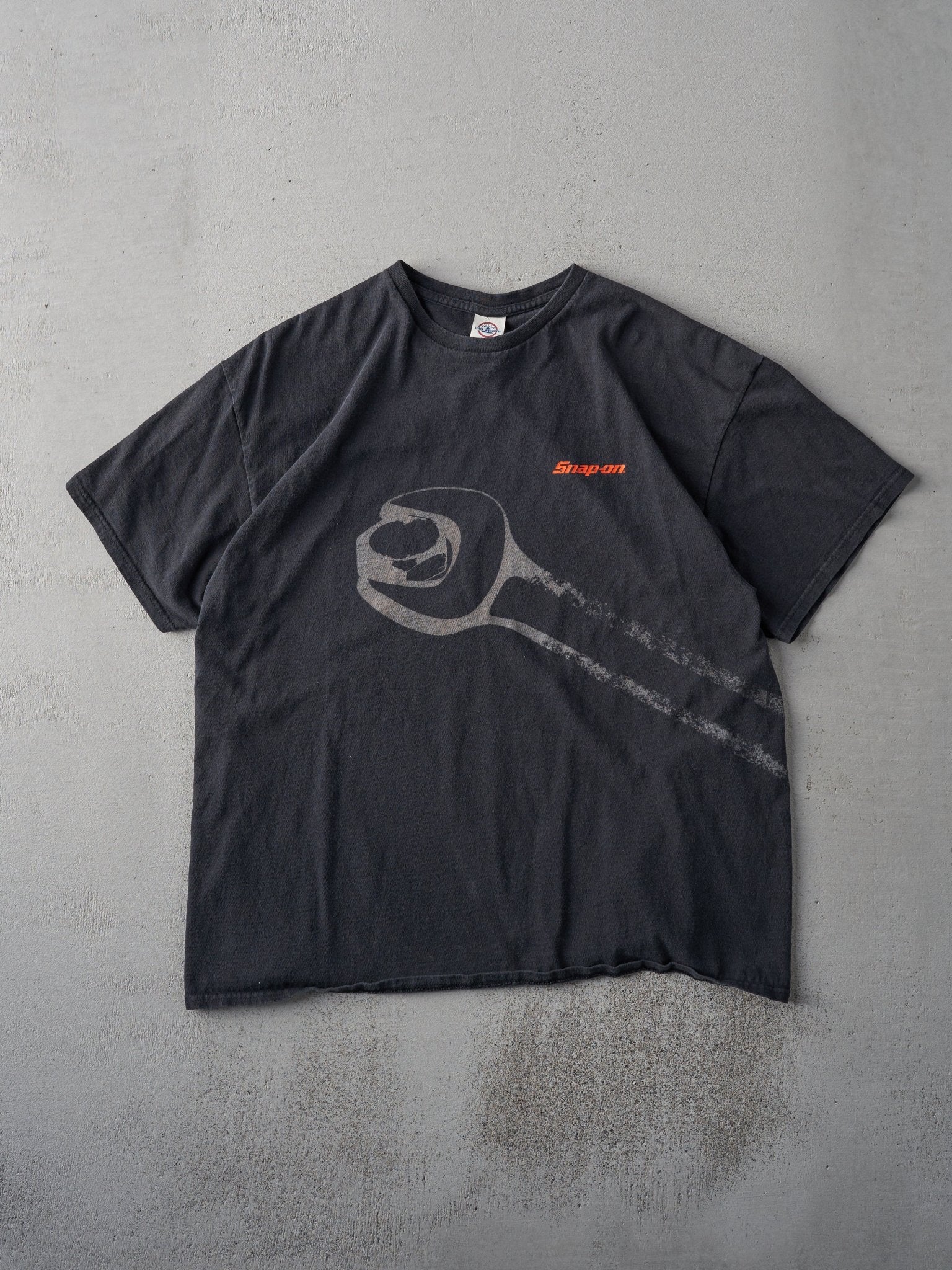 Vintage Y2K Black Snap-On Tools Tee (L)