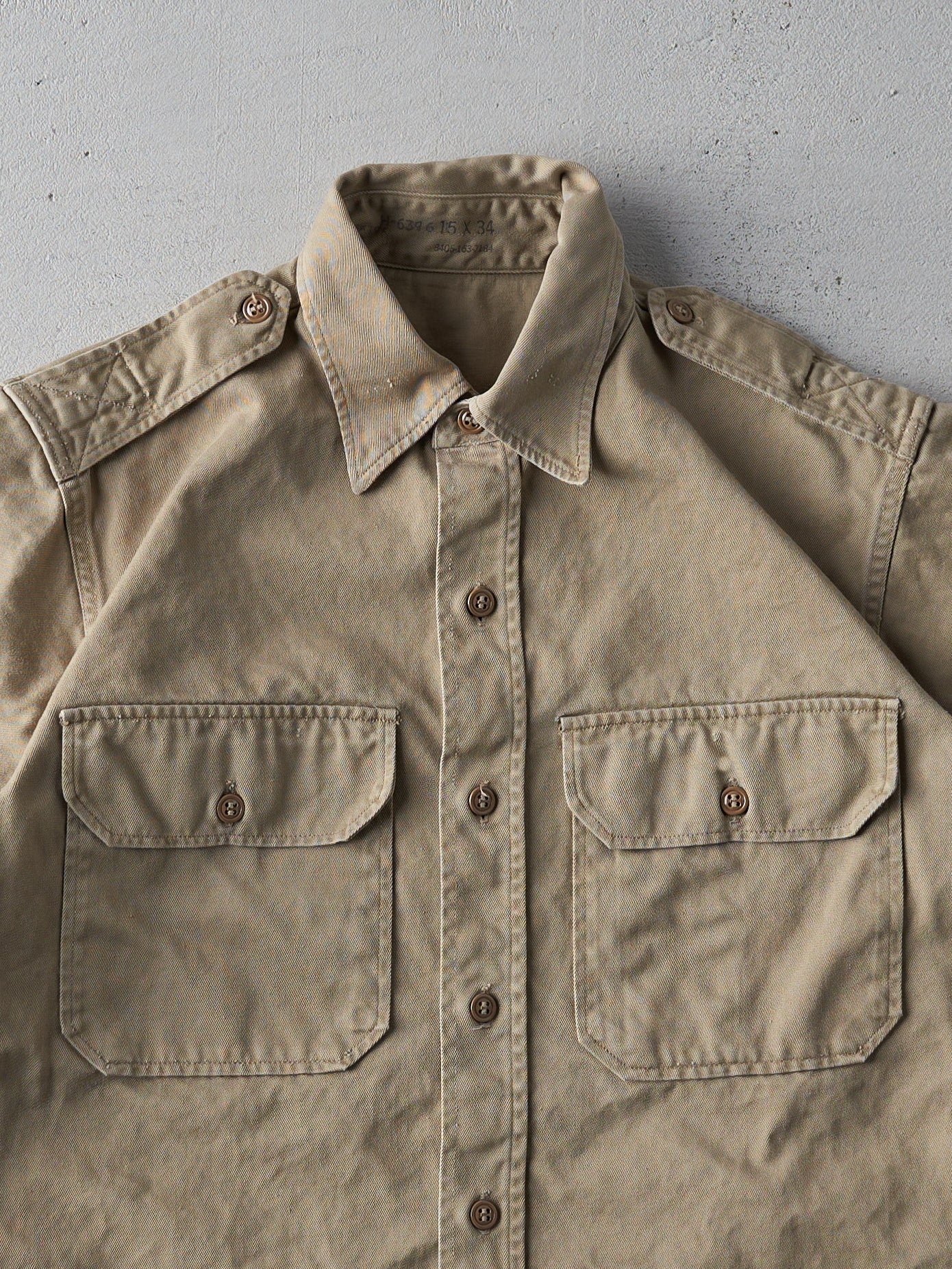 Vintage 90s Khaki Military Button Up Shirt (M)