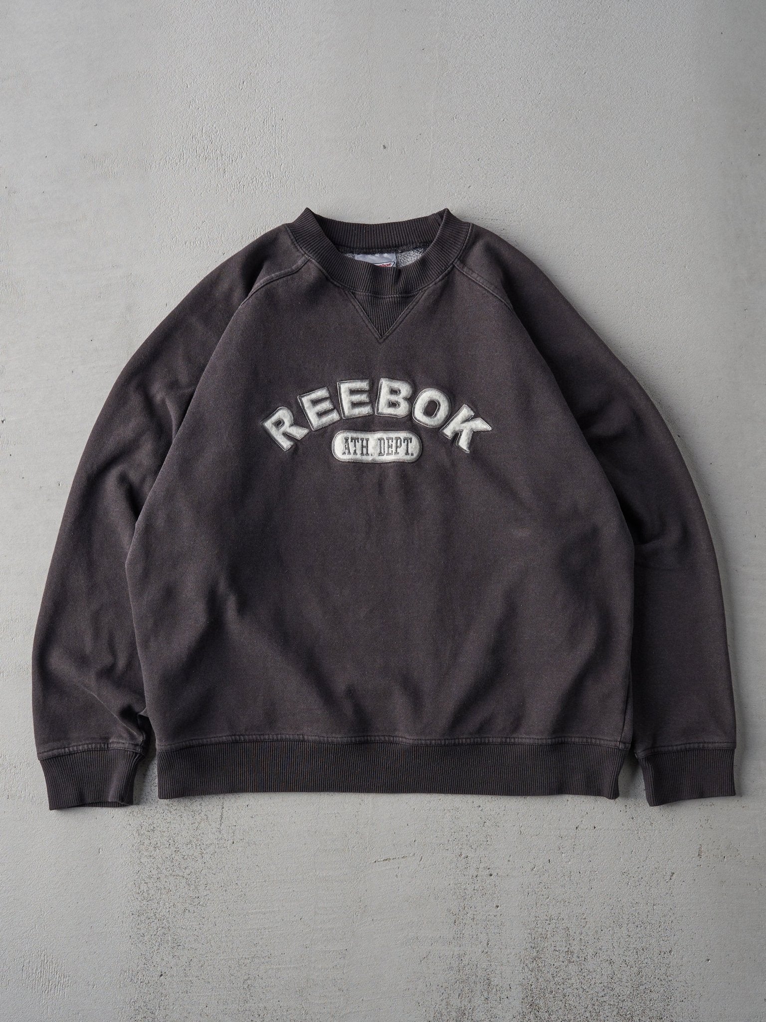 Vintage 90s Faded Black Reebok Boxy Crewneck (L)