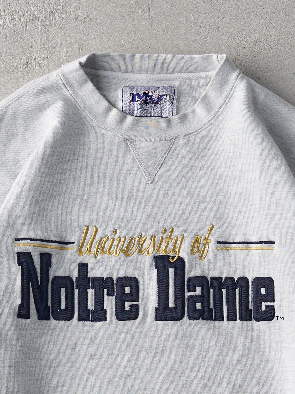 Vintage 90s Light Grey University of Notre Dame Crewneck (L)