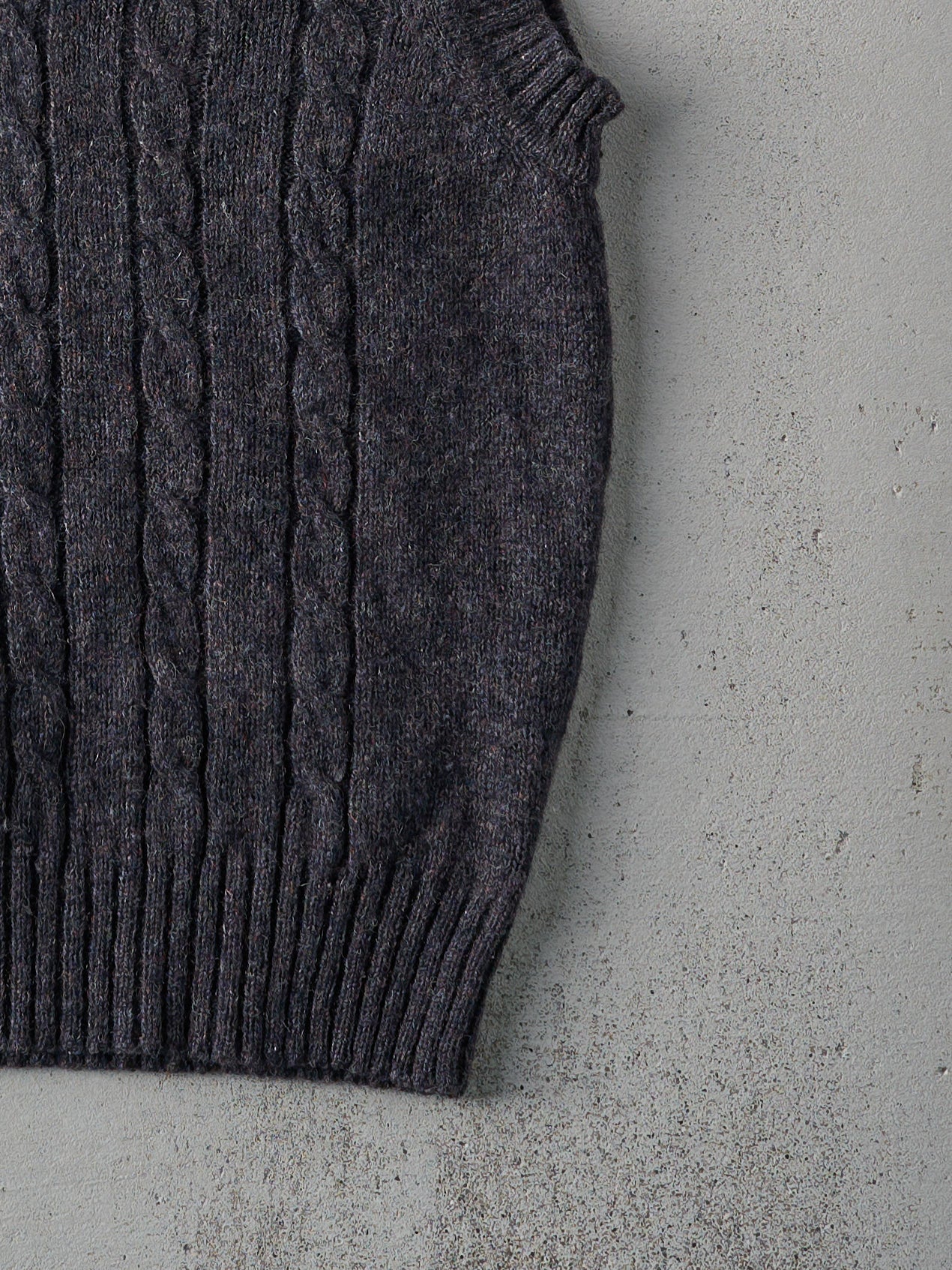 Vintage 90s Charcoal Grey British Piper Knit Sweater Vest (M)