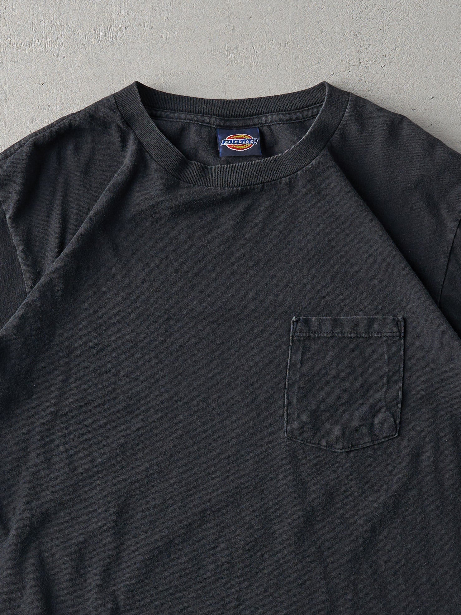 Vintage 90s Faded Black Blank Dickies Single Stitch Pocket Tee (M)