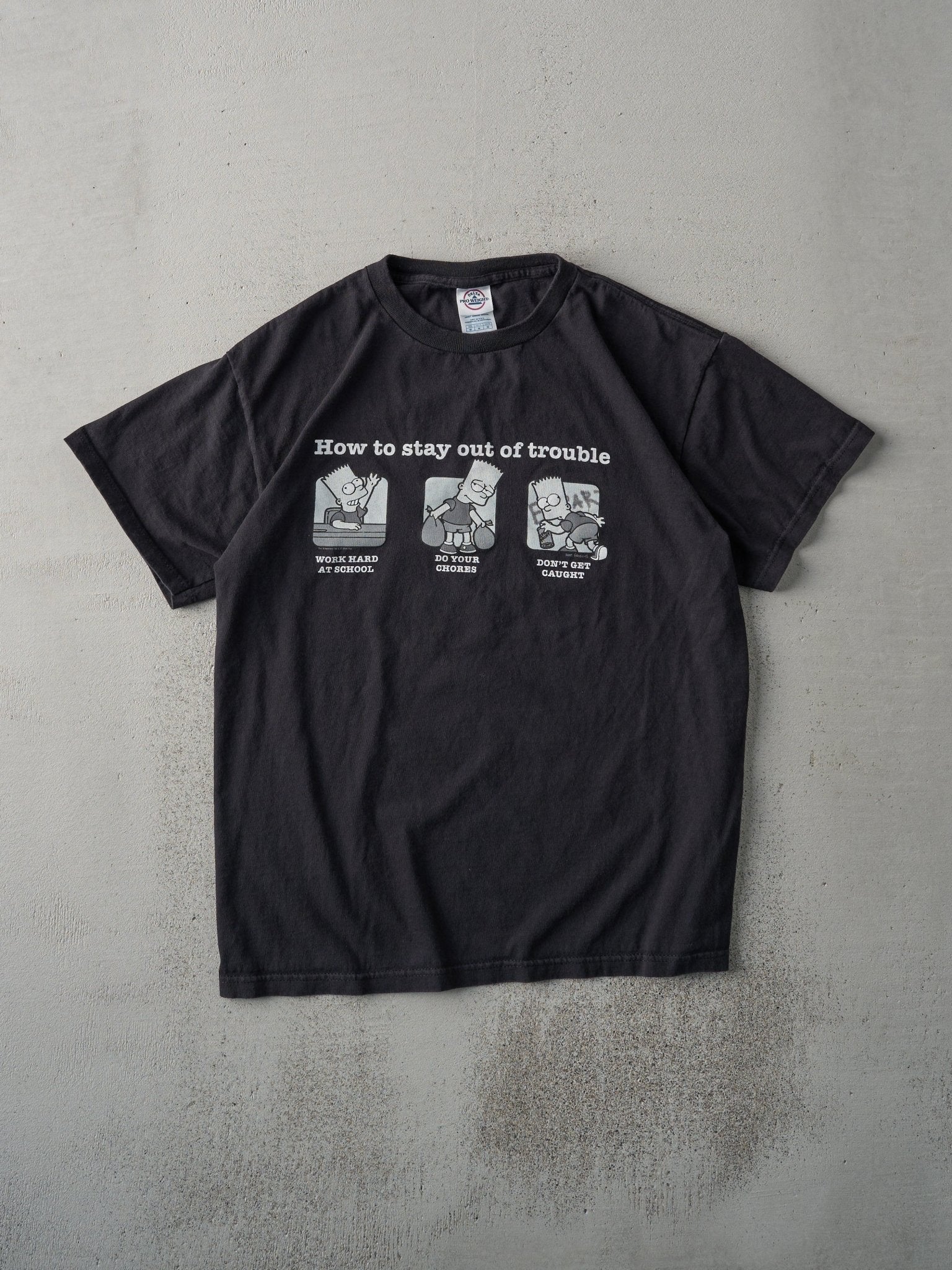 Vintage Y2K Black "How to Stay Out of Trouble" Tee (M)