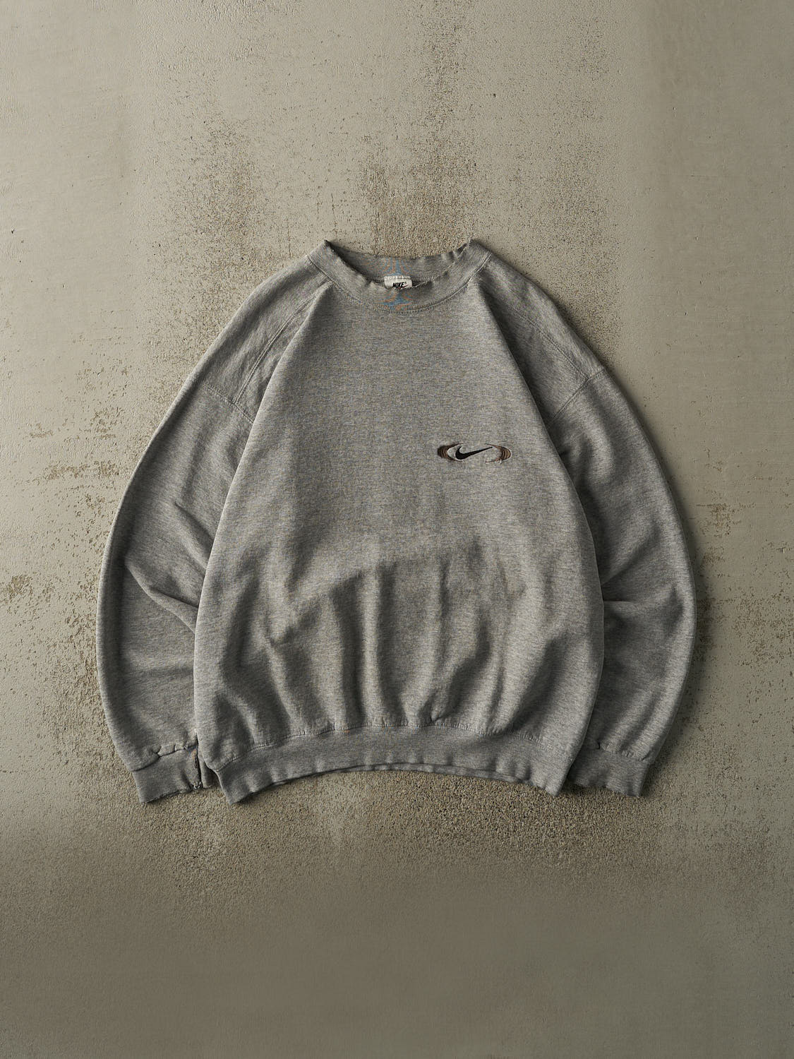 Vintage 90s Grey Nike Embroidered Logo Crewneck (M)