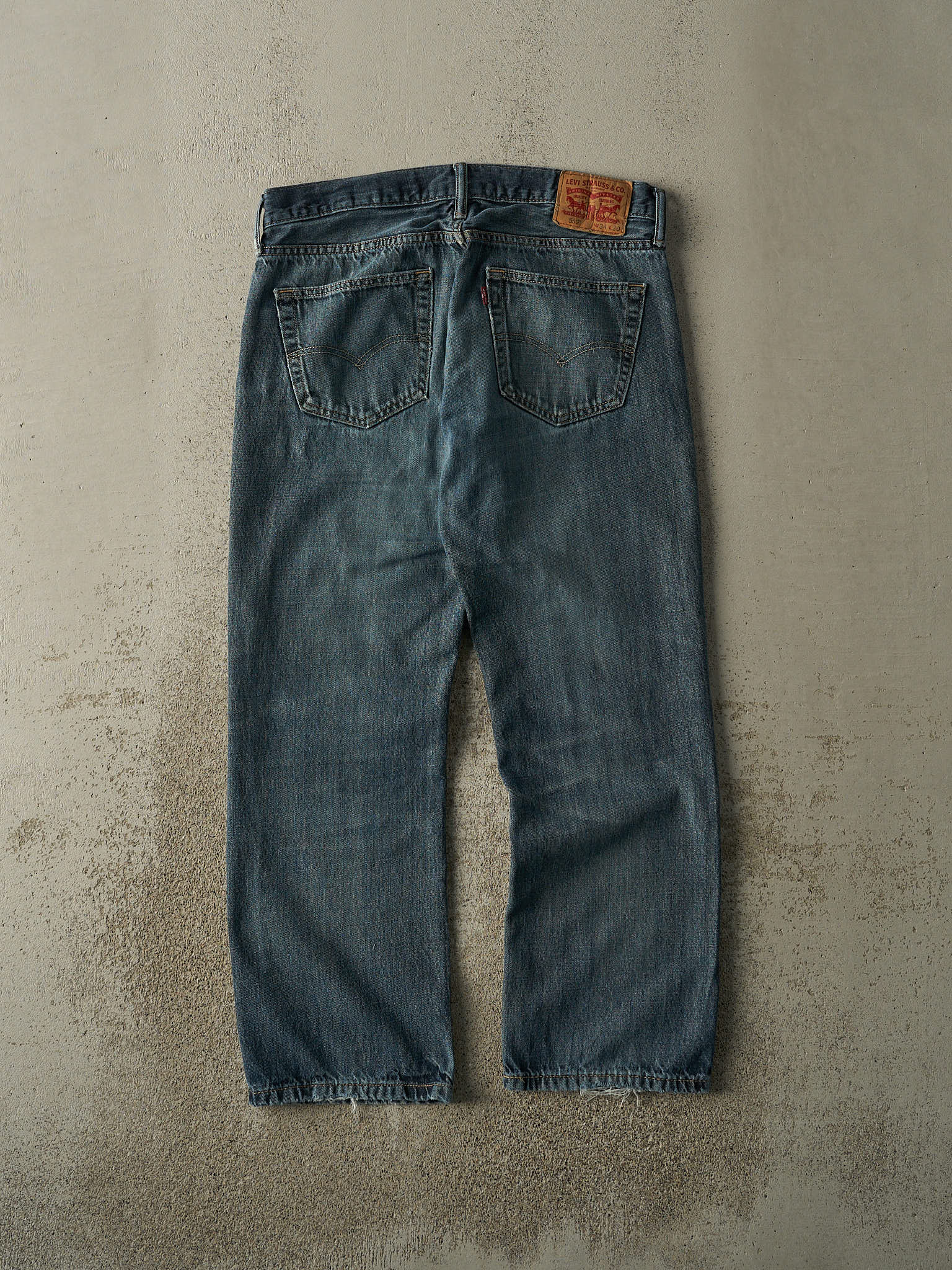 Vintage Y2K Dark Wash Levi's 559 Jeans (34x28)