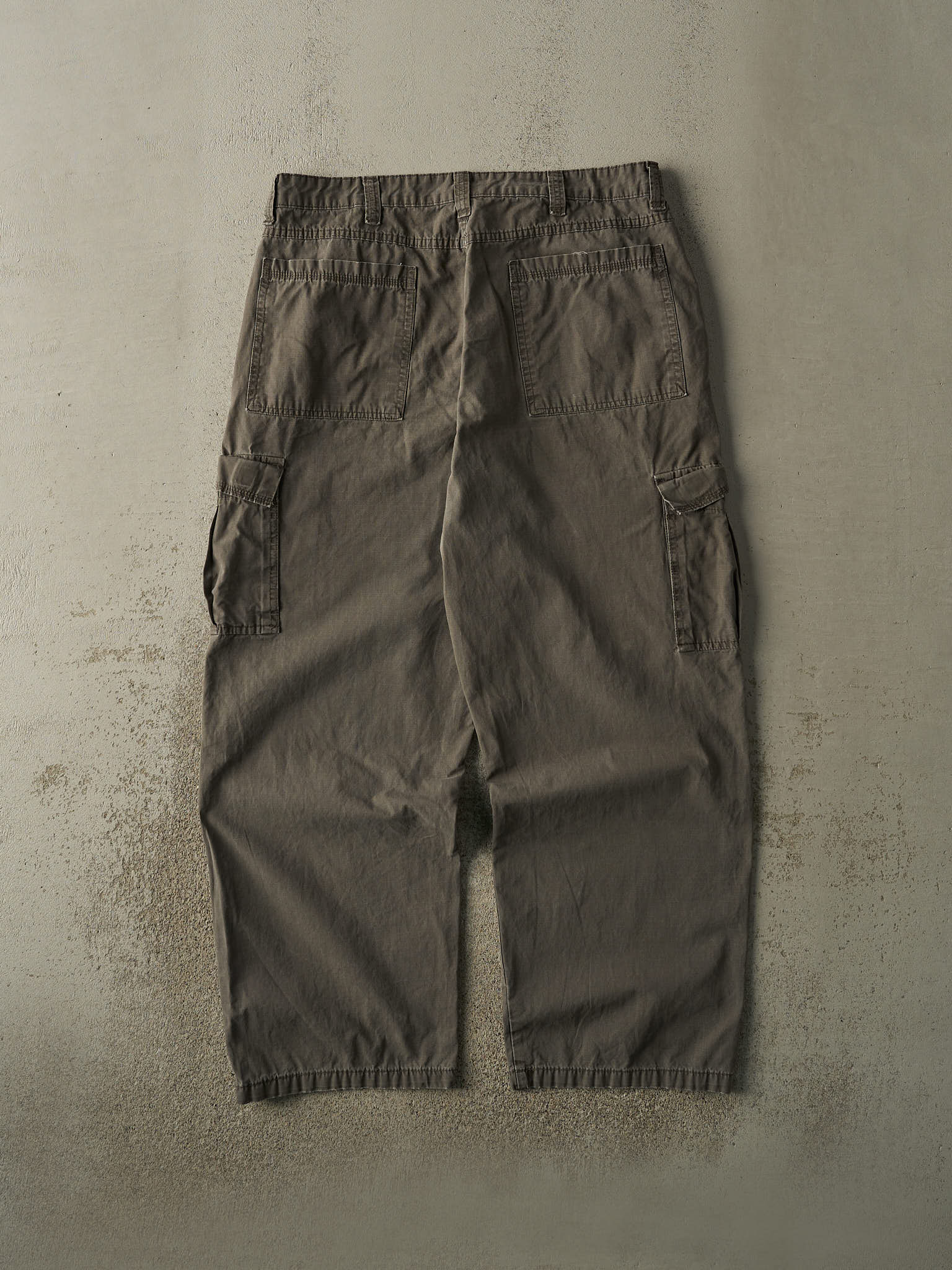 Vintage Y2K Grey Wrangler Cargo Pants (36x30)