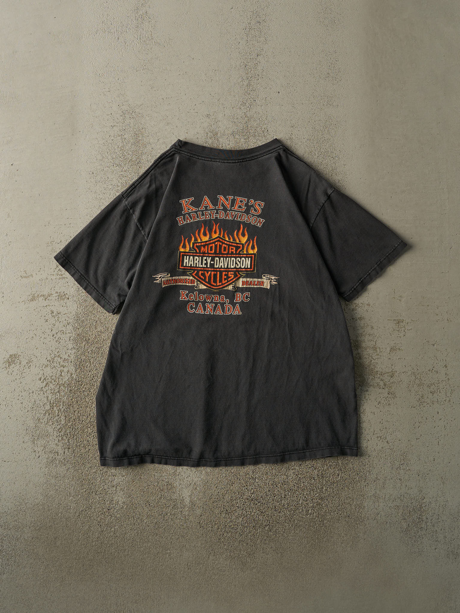 Vintage 02' Faded Black Kelowna BC Harley Davidson Tee (L/XL)