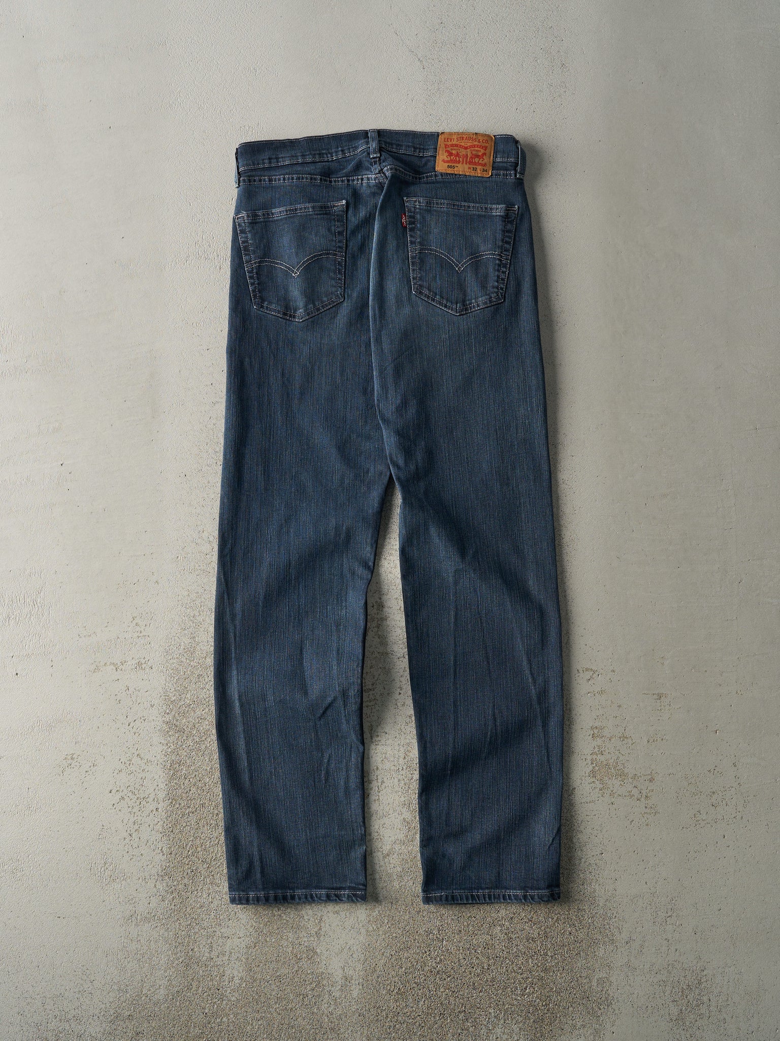 Vintage Y2K Dark Wash Levi's 505 Jeans (33x33)