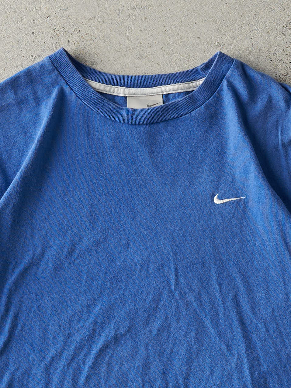 Vintage Y2K Cobalt Blue Nike Swoosh Embroidered Tee (M)