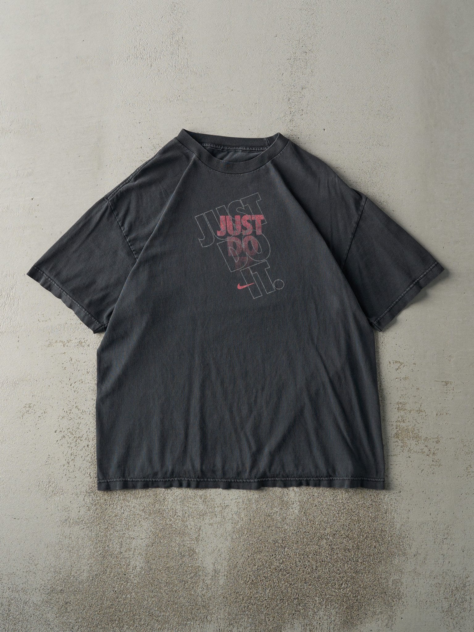 Vintage Y2K Black Nike "Just Do It" Tee (L)
