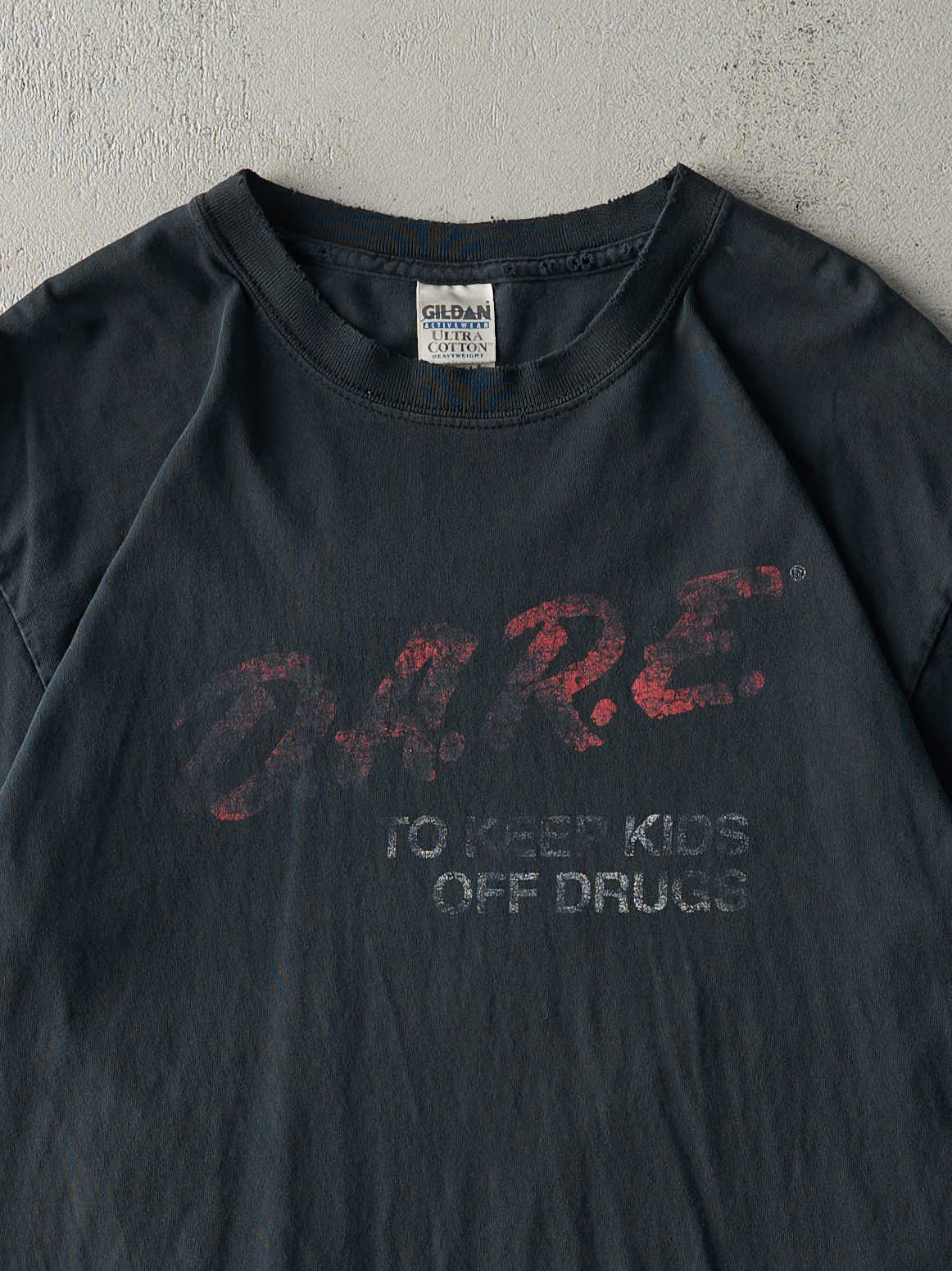 Vintage Y2K Faded Black D.A.R.E. Tee (M)