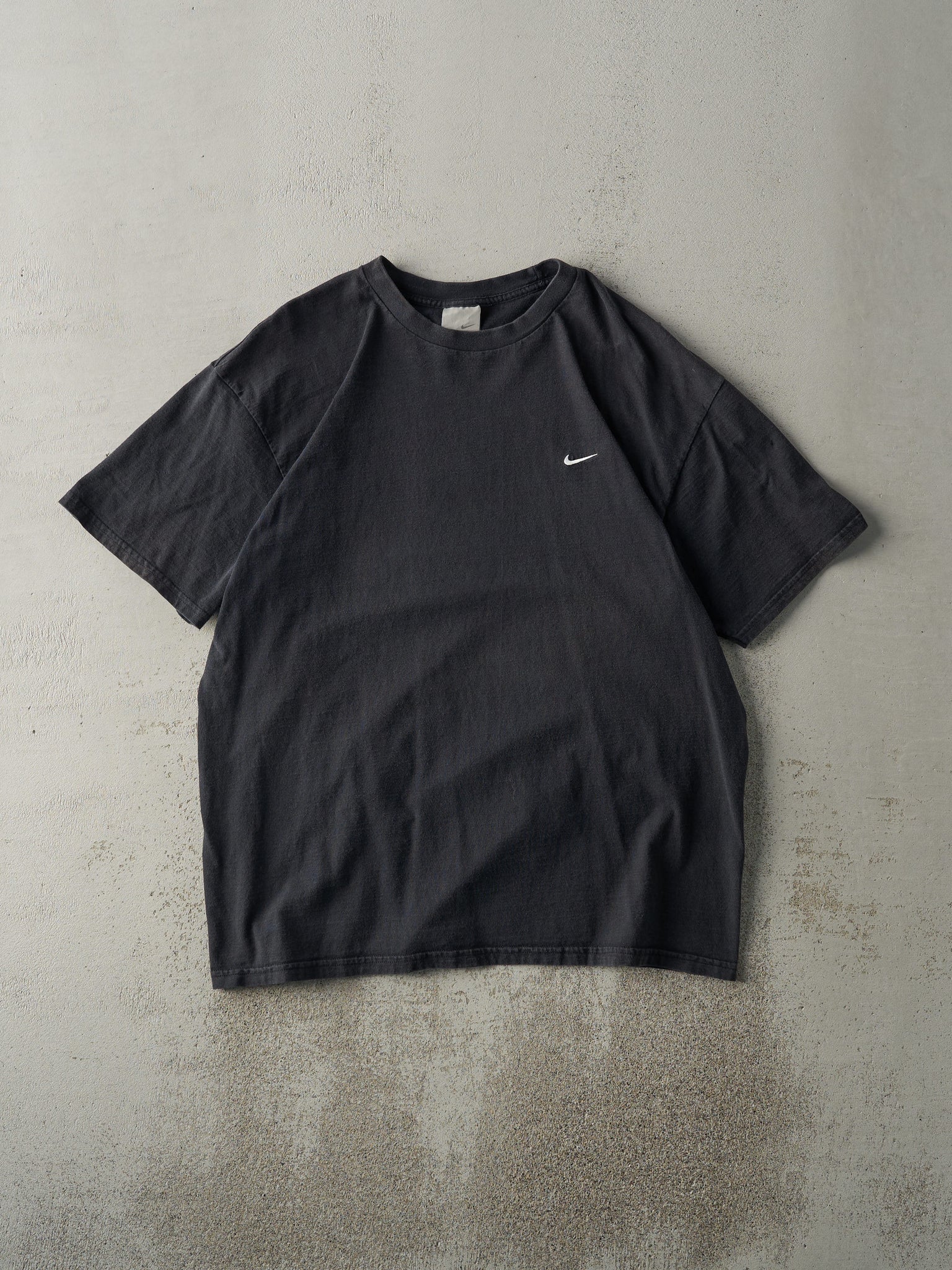 Vintage Y2K Black Embroidered Nike Swoosh Tee (L)