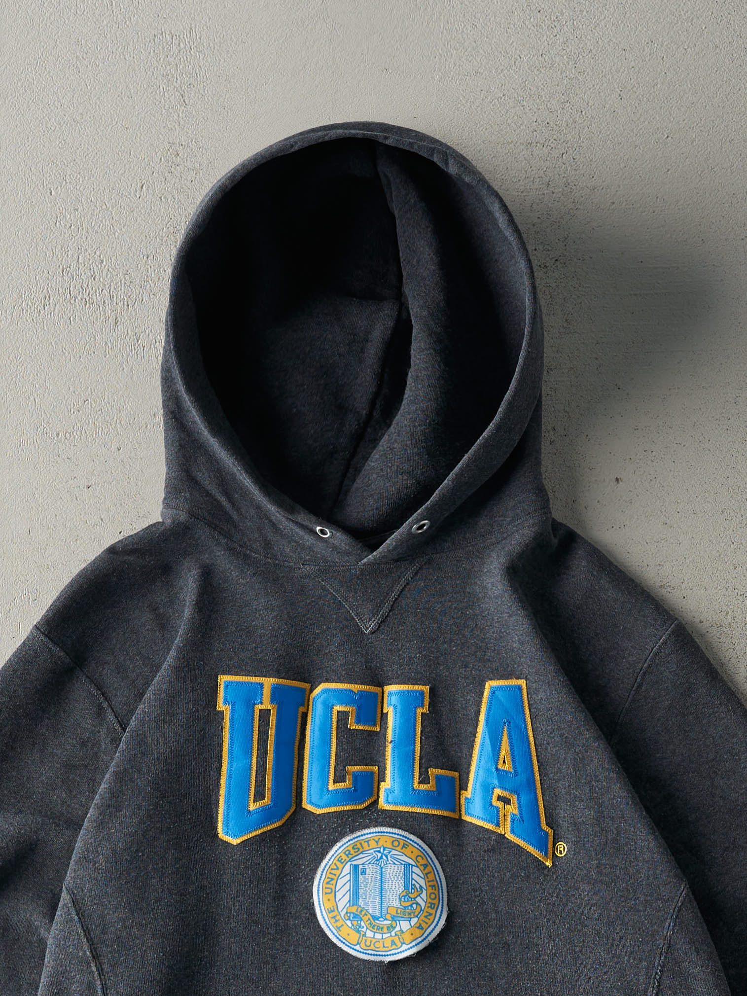 Vintage Y2K Grey UCLA Russell Athletic Hoodie (M)