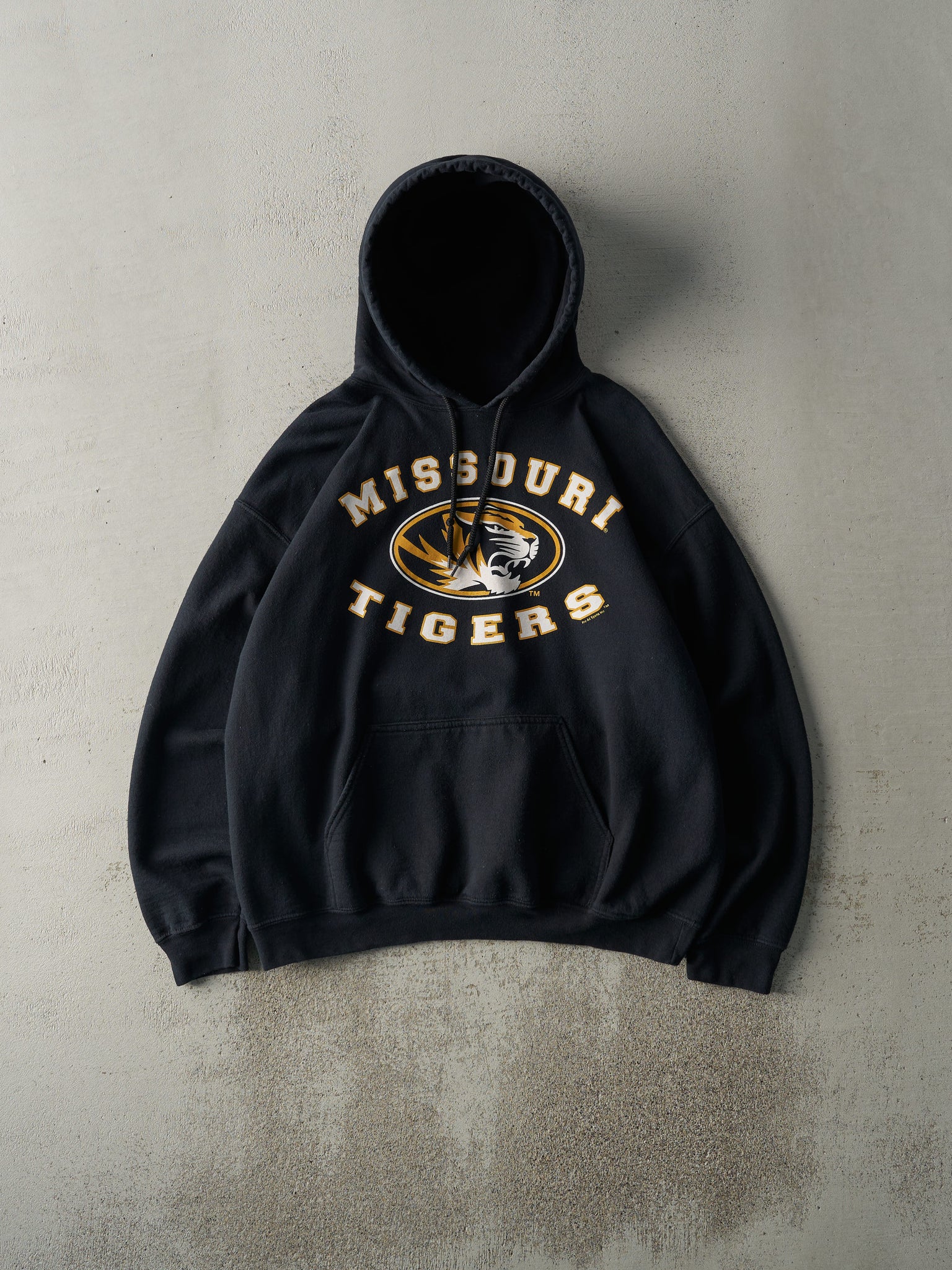 Vintage Y2K Black University of Missouri Tigers Hoodie (L)