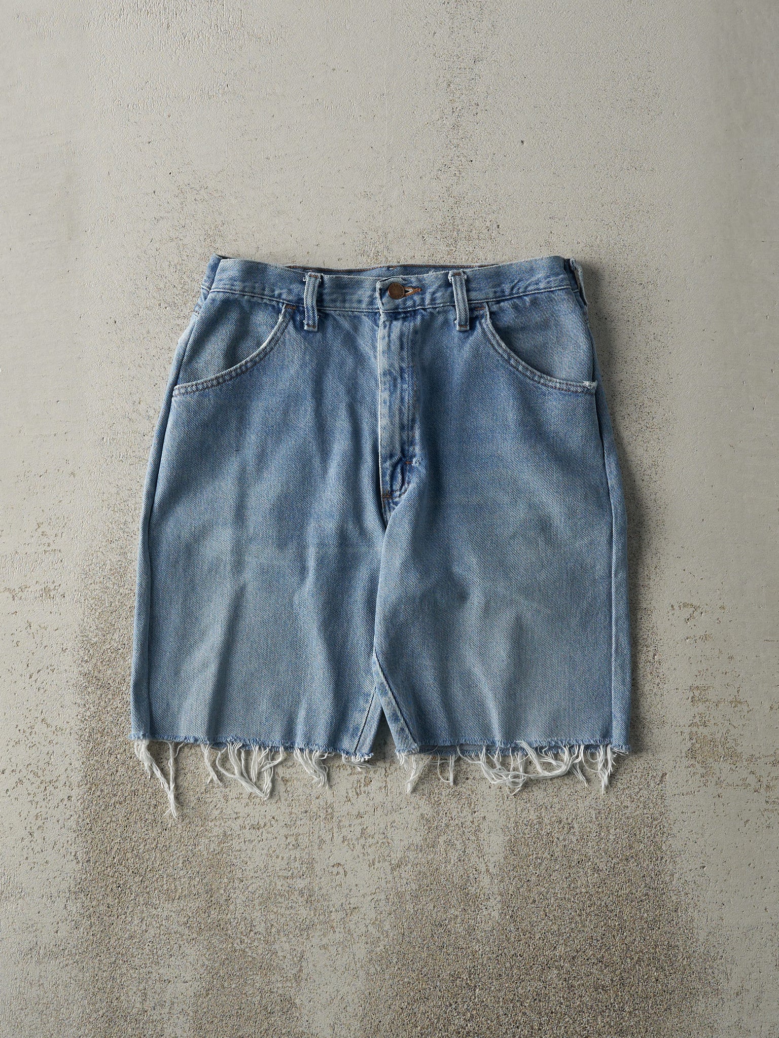 Vintage 90s Light Wash Rustler Cut Off Jean Shorts (30x8)