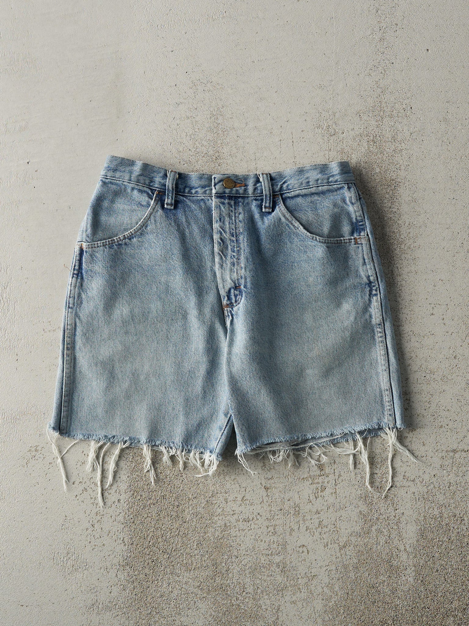 Vintage 90s Light Wash Rustler Cut Off Jean Shorts (30x6)