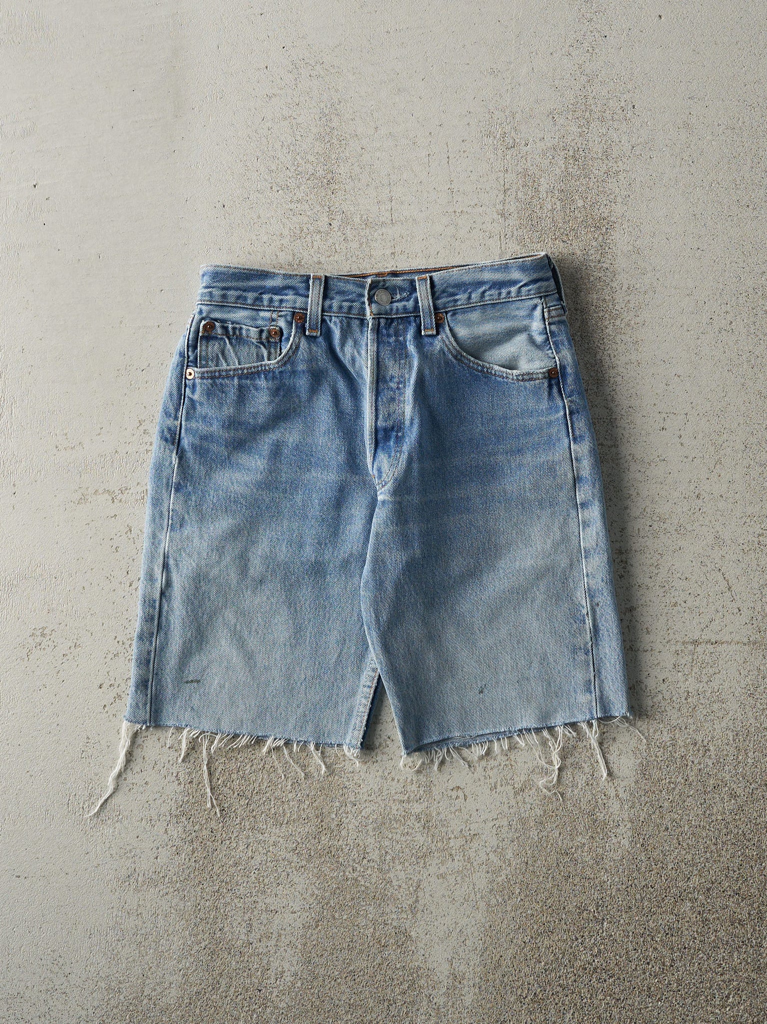 Vintage 90s Light Wash Levi's 501xx Cut Off Jean Shorts (27x8.5)