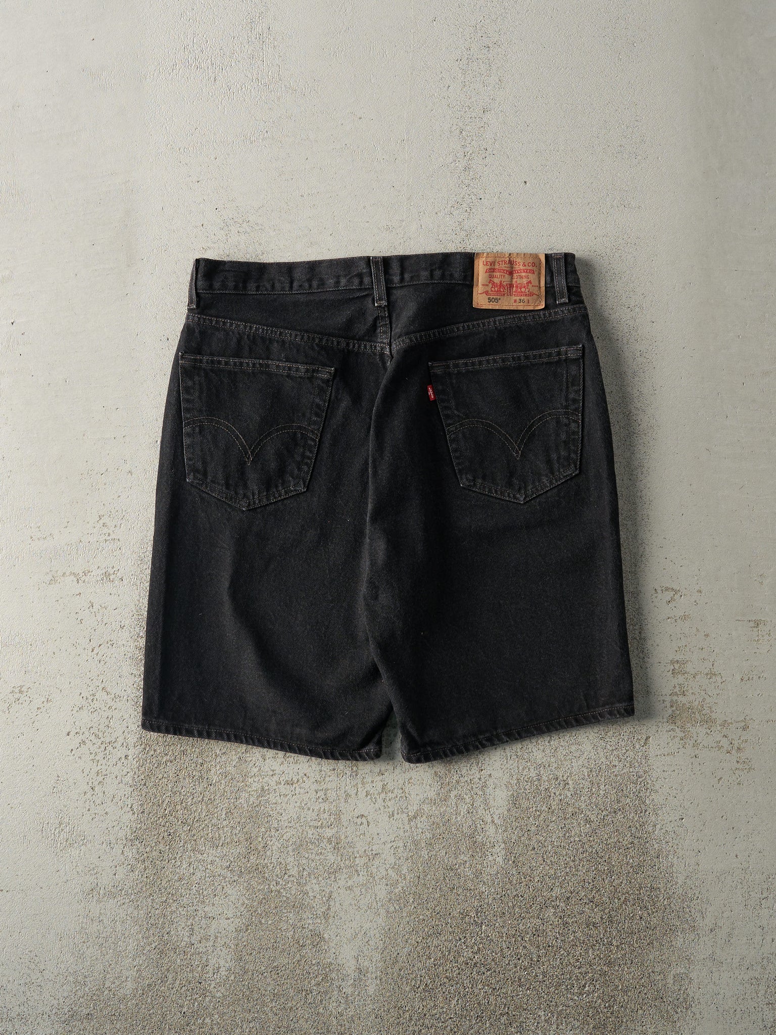 Vintage 90s Black Levi's 505 Jean Shorts (35x9)