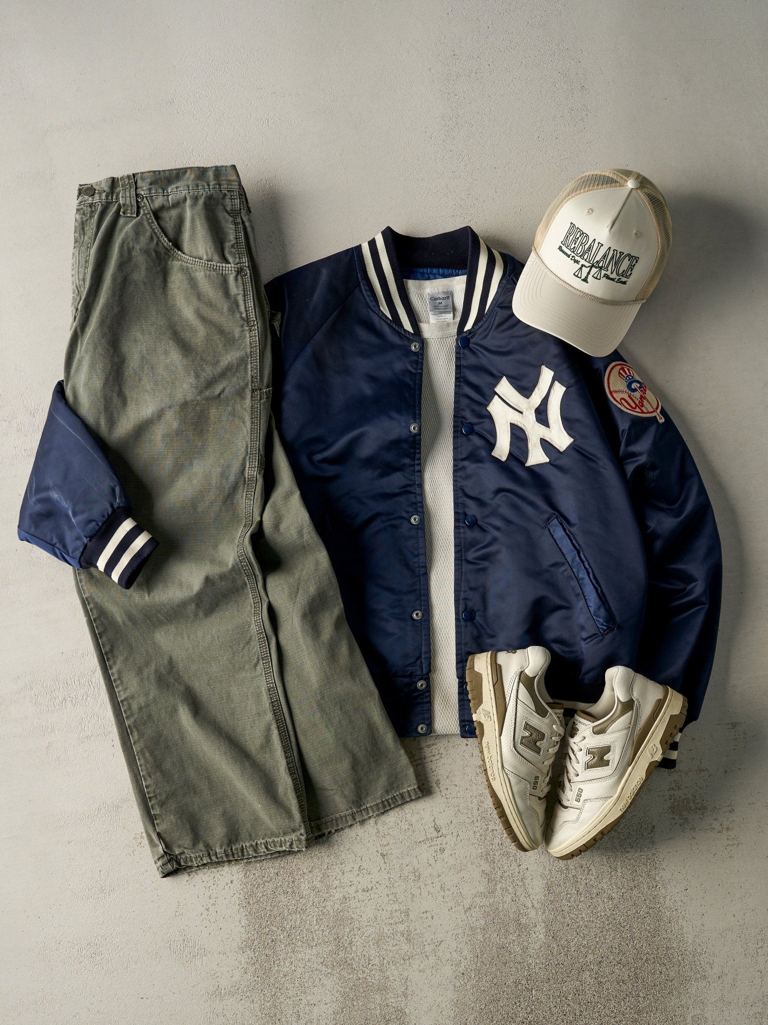 Vintage 90s Navy Blue New York Yankees Satin Bomber (L)