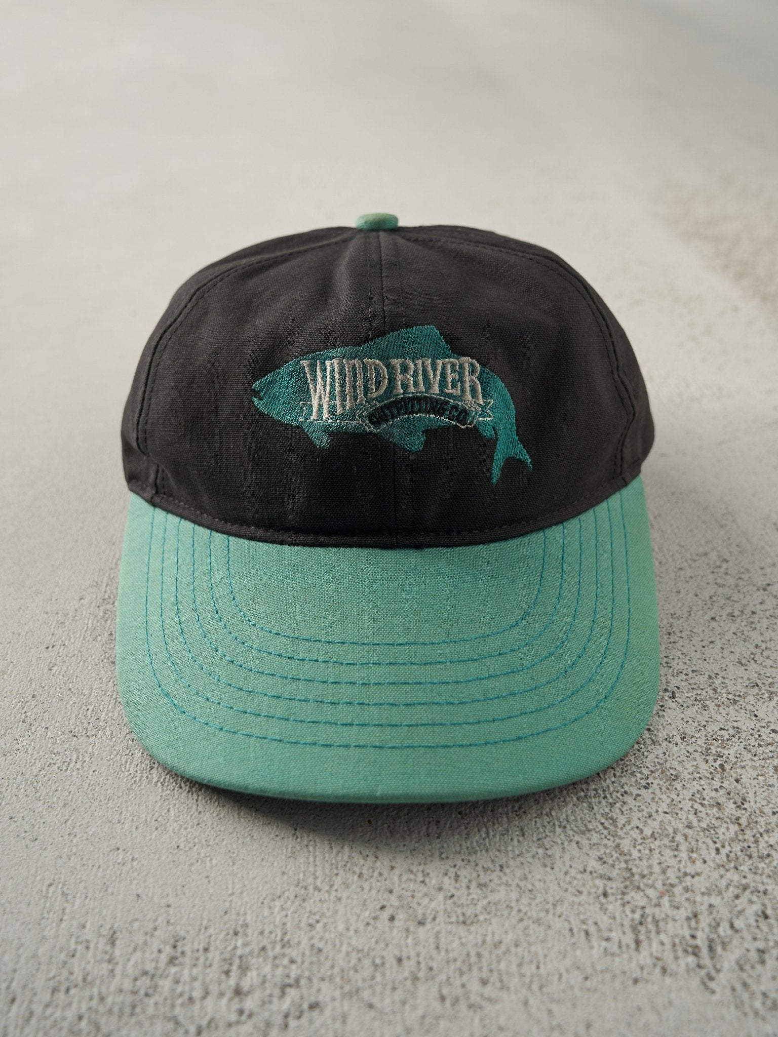 Vintage 90s Black & Green Embroidered Wind River Leather Strapback Hat