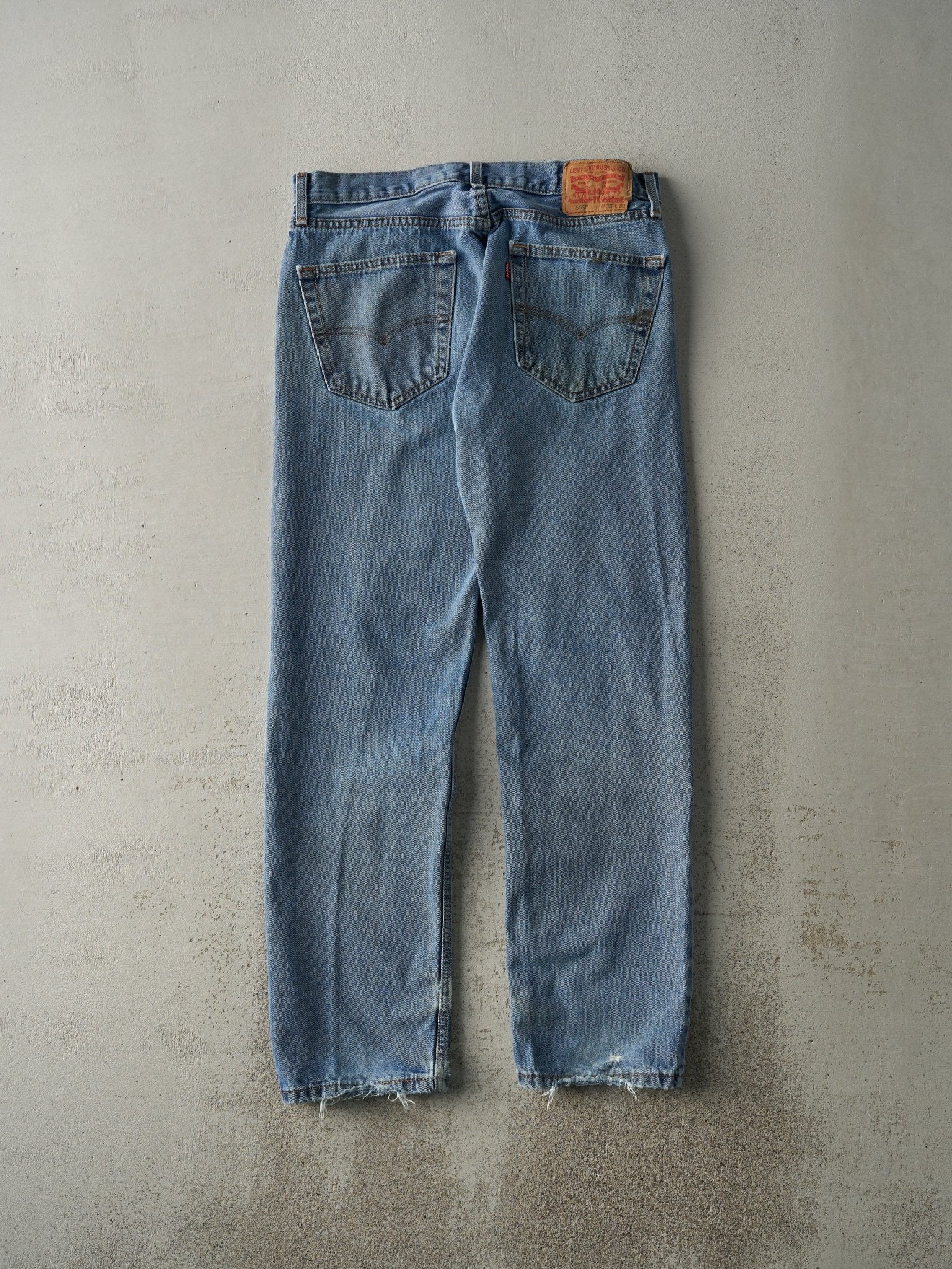 Vintage Y2K Light Wash Levi's 505 Jeans (34x31)