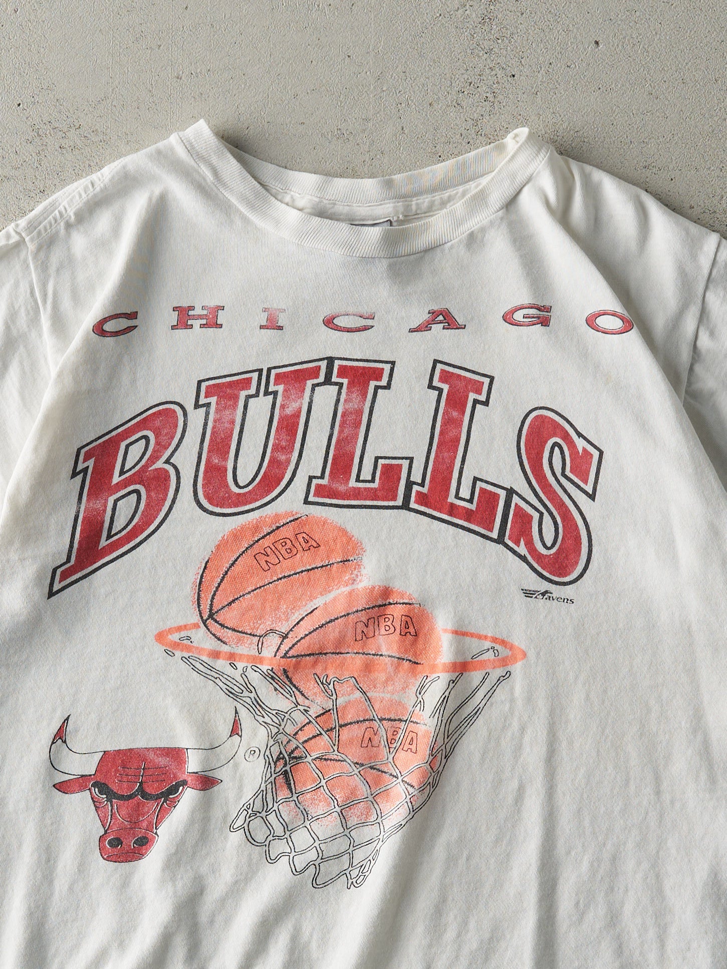 Vintage 90s White Chicago Bulls Single Stitch Tee (M)