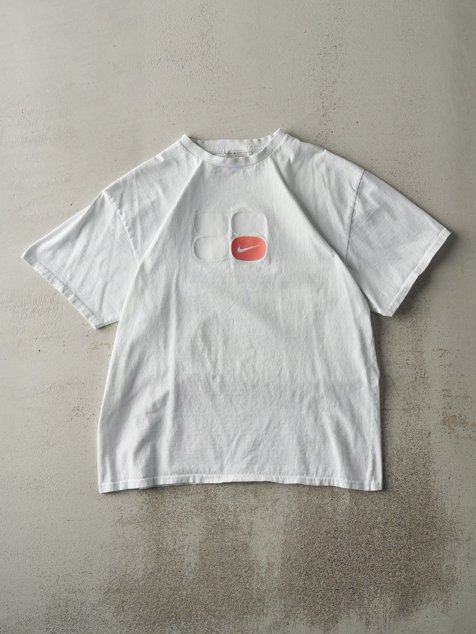 Vintage Y2K White Felt Patch Nike Tee (M)