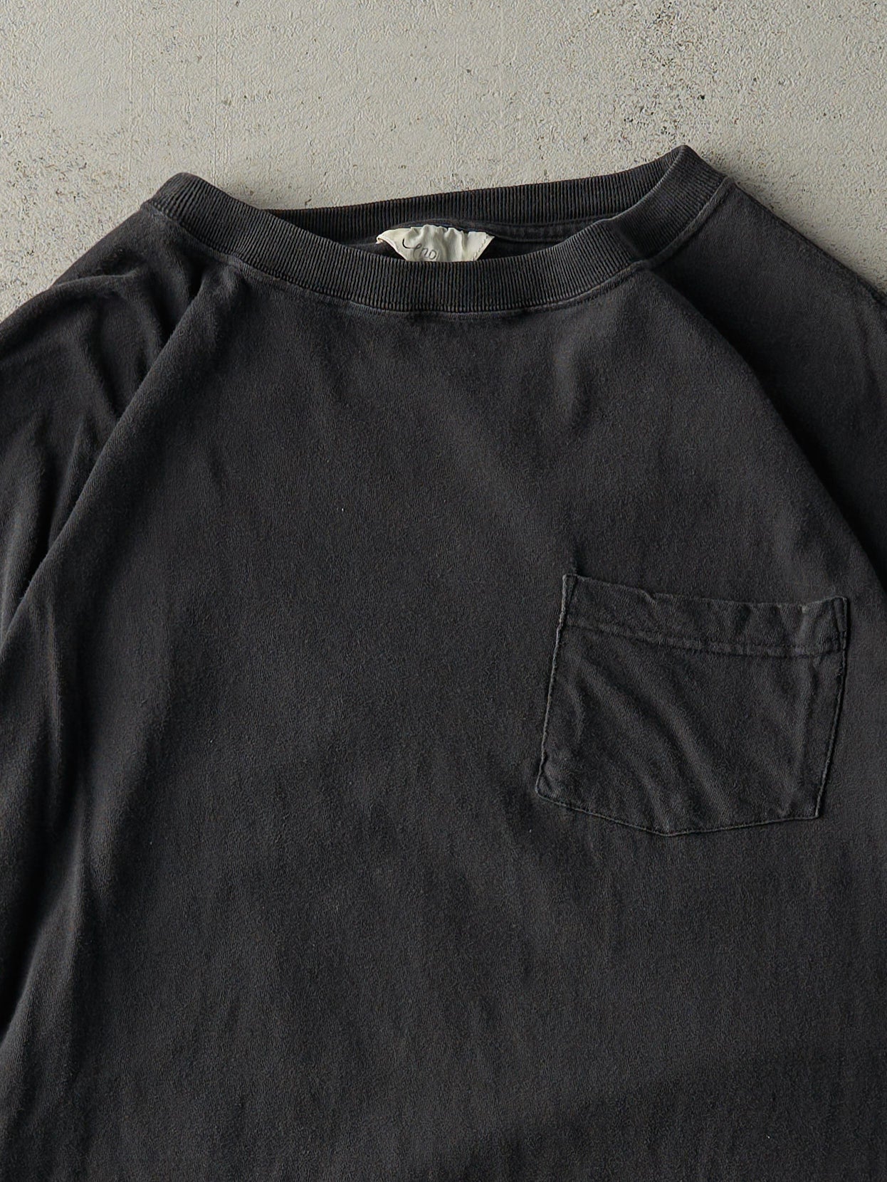 Vintage 90s Faded Black Blank Boxy Pocket Tee (L)