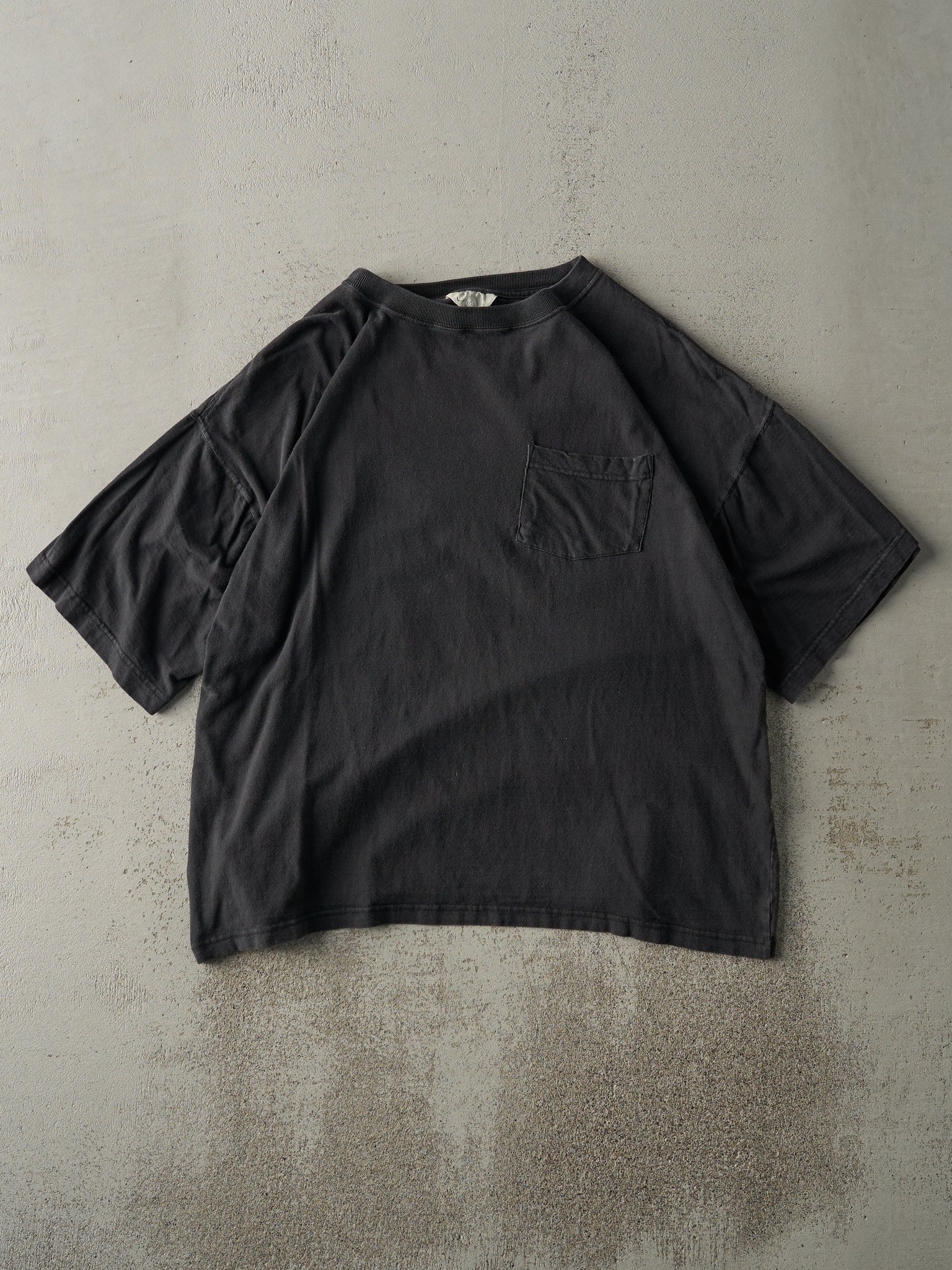 Vintage 90s Faded Black Blank Boxy Pocket Tee (L)