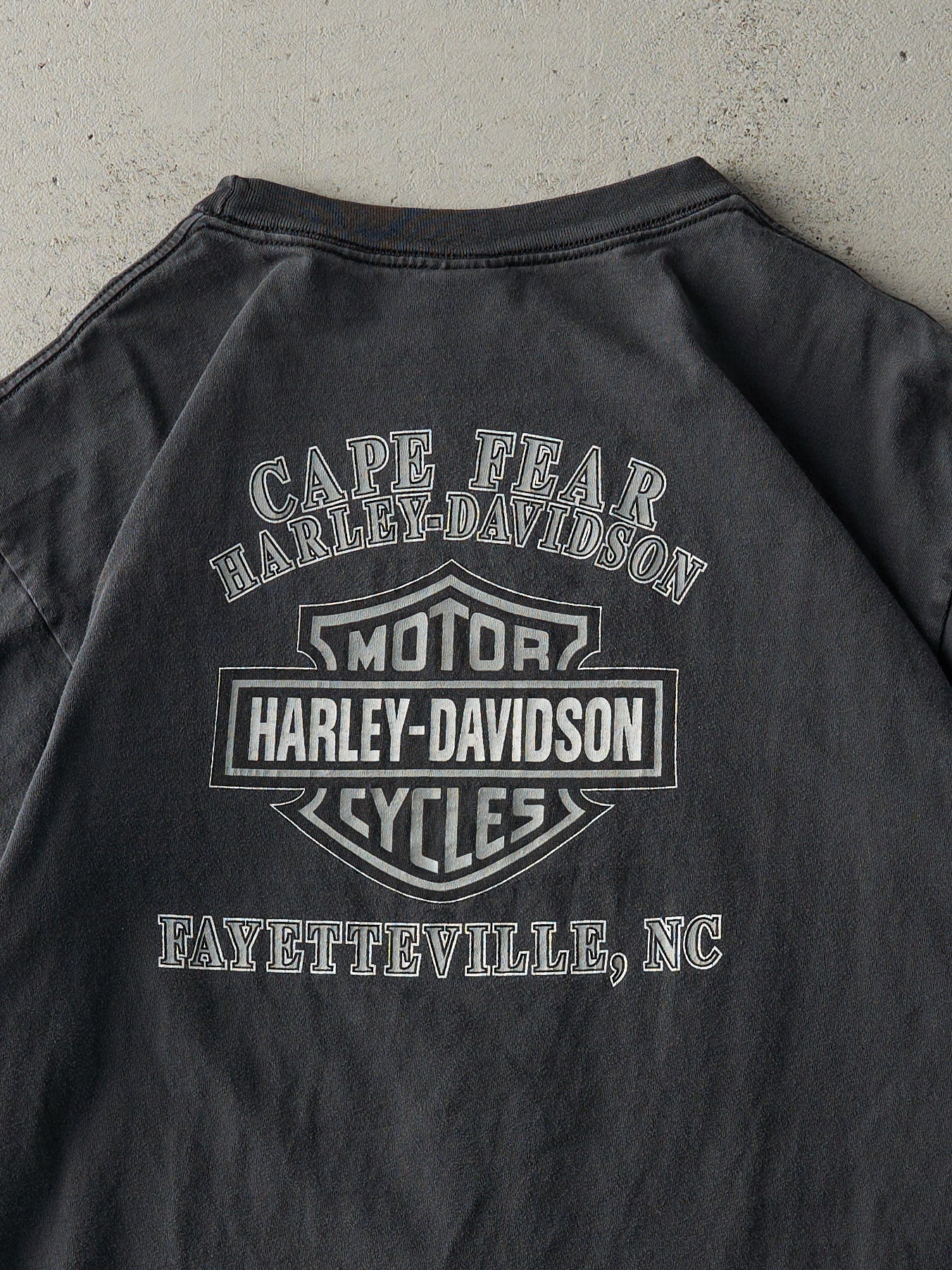 Vintage 01' Faded Black Fayetteville North Carolina Harley Davidson Tee (M)