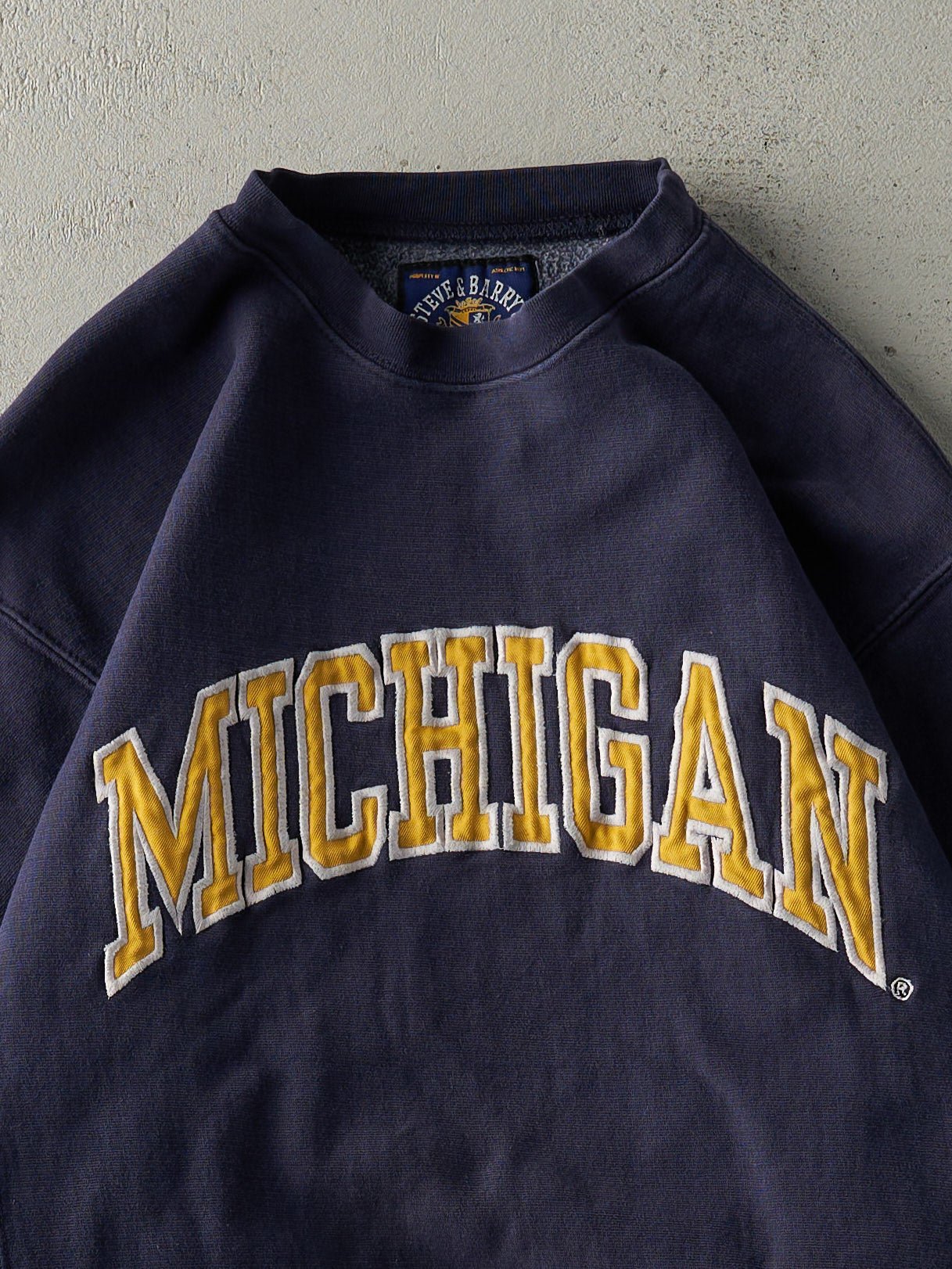 Vintage Y2K Navy Blue University of Michigan Crewneck (L)