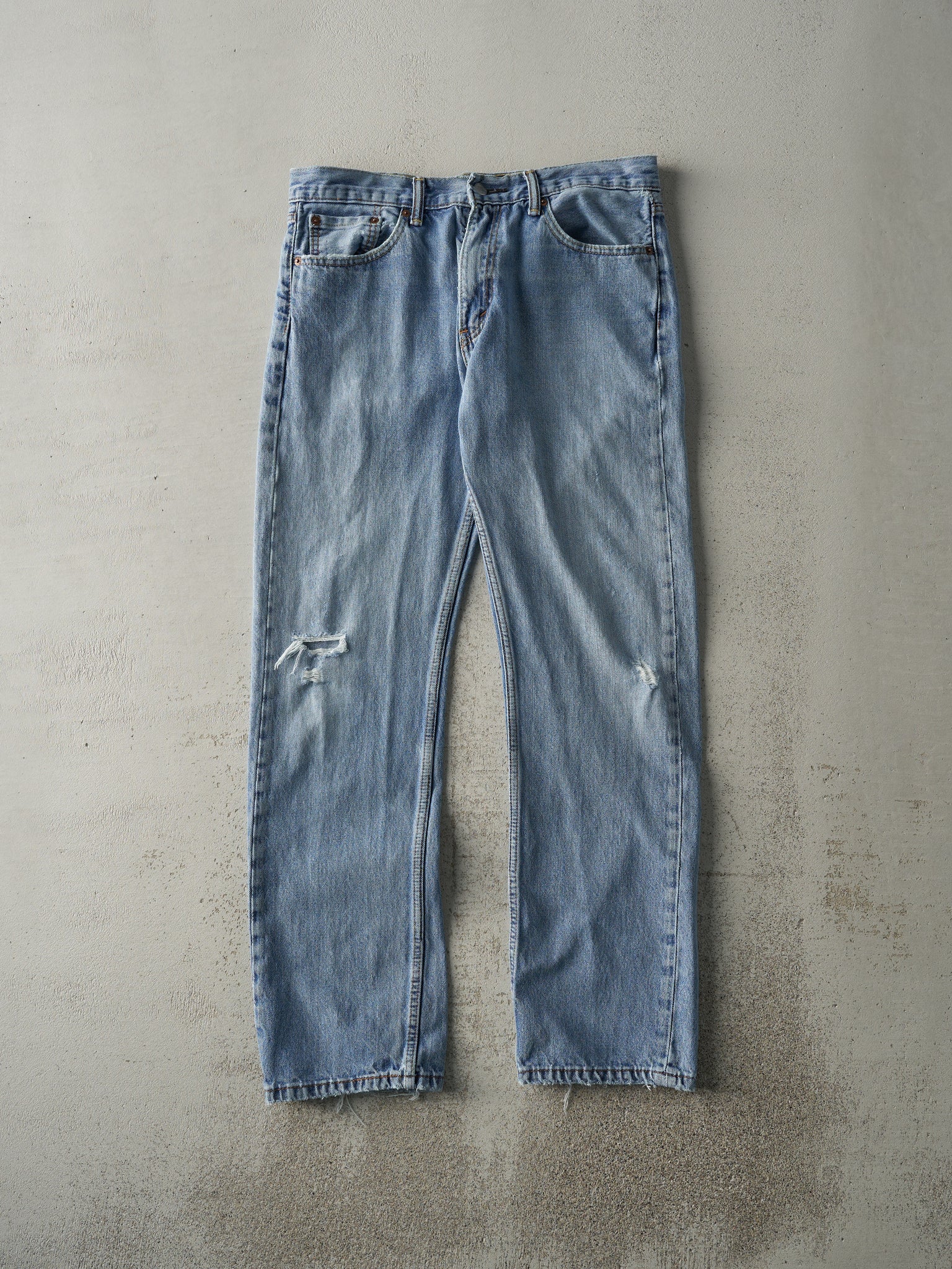 Vintage Y2K Light Wash Levi's 505 Jeans (33x31)