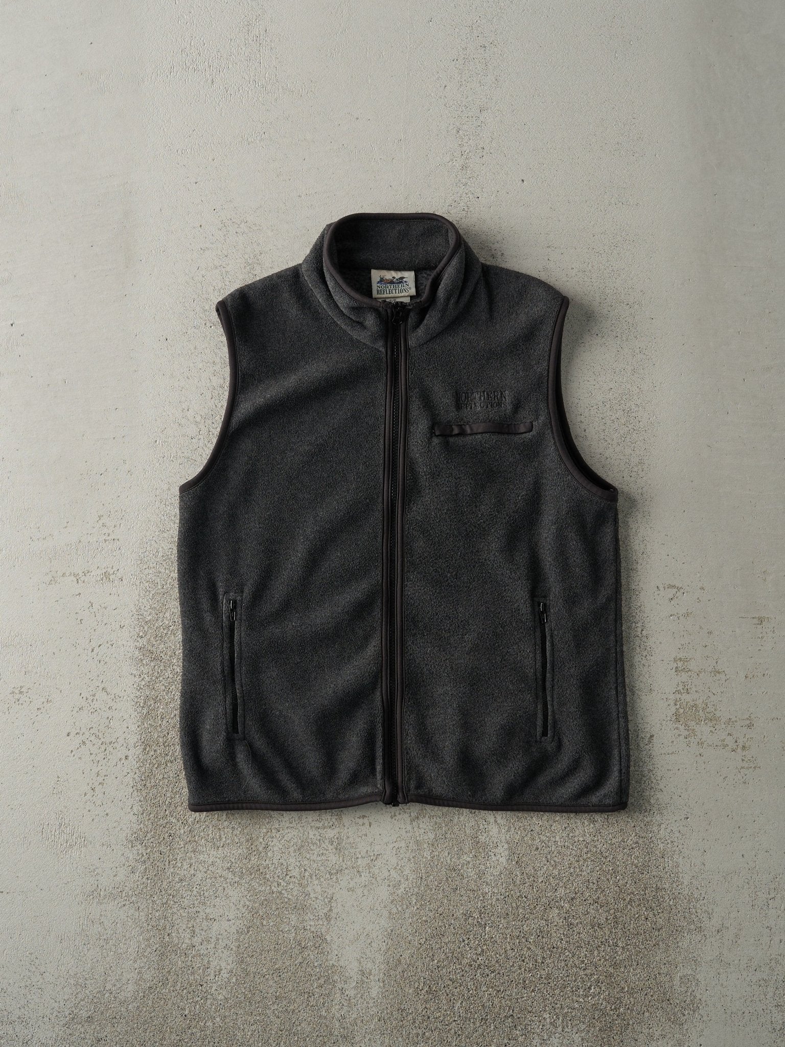Vintage 90s Charcoal Grey Embroidered Northern Reflections Fleece Vest (S)
