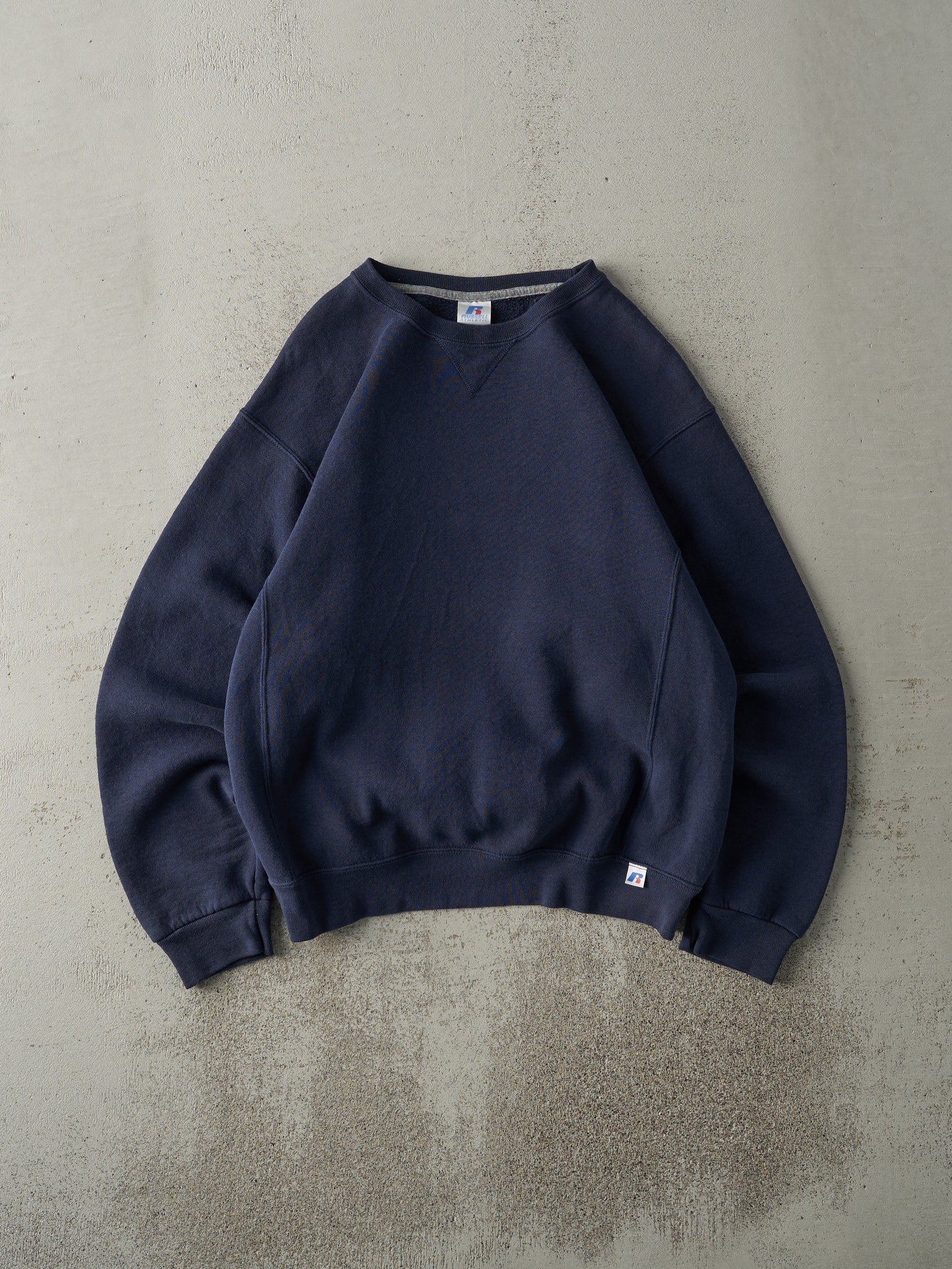 Vintage Y2K Navy Blue Blank Russell Athletic Crewneck (M)