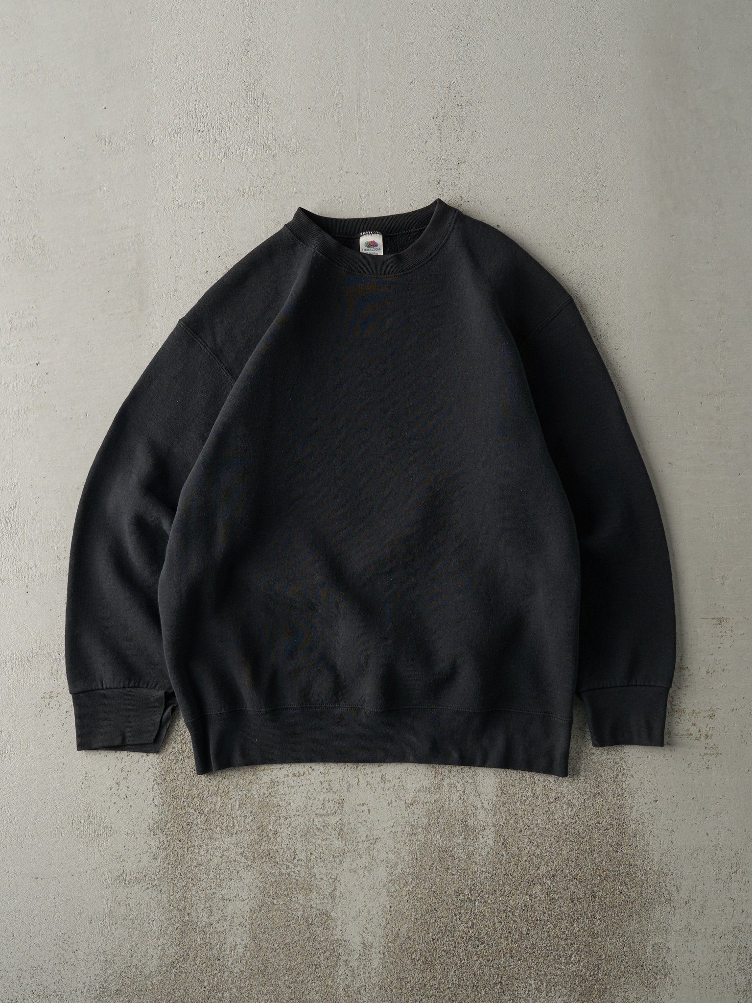Vintage Y2K Black Blank Crewneck (M)
