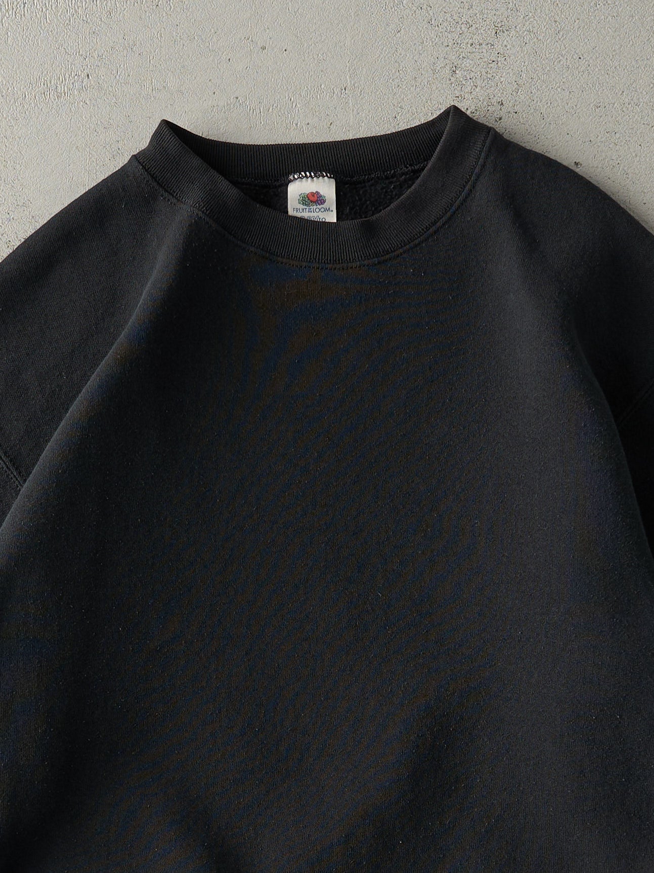 Vintage Y2K Black Blank Crewneck (M)