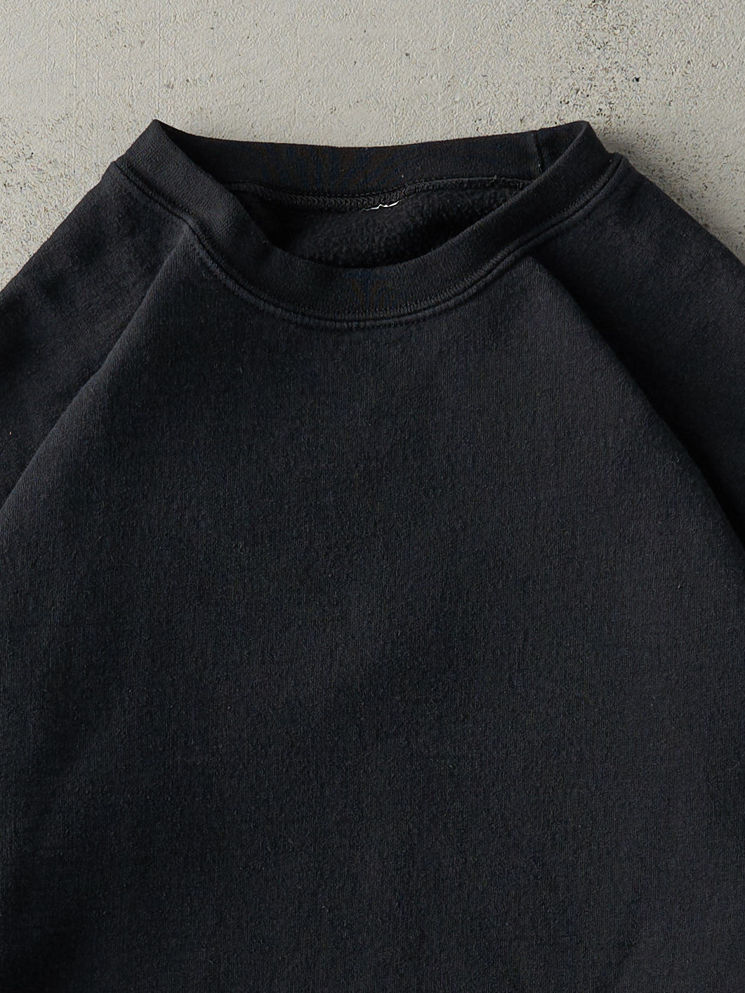 Vintage Y2K Black Blank Crewneck (M)