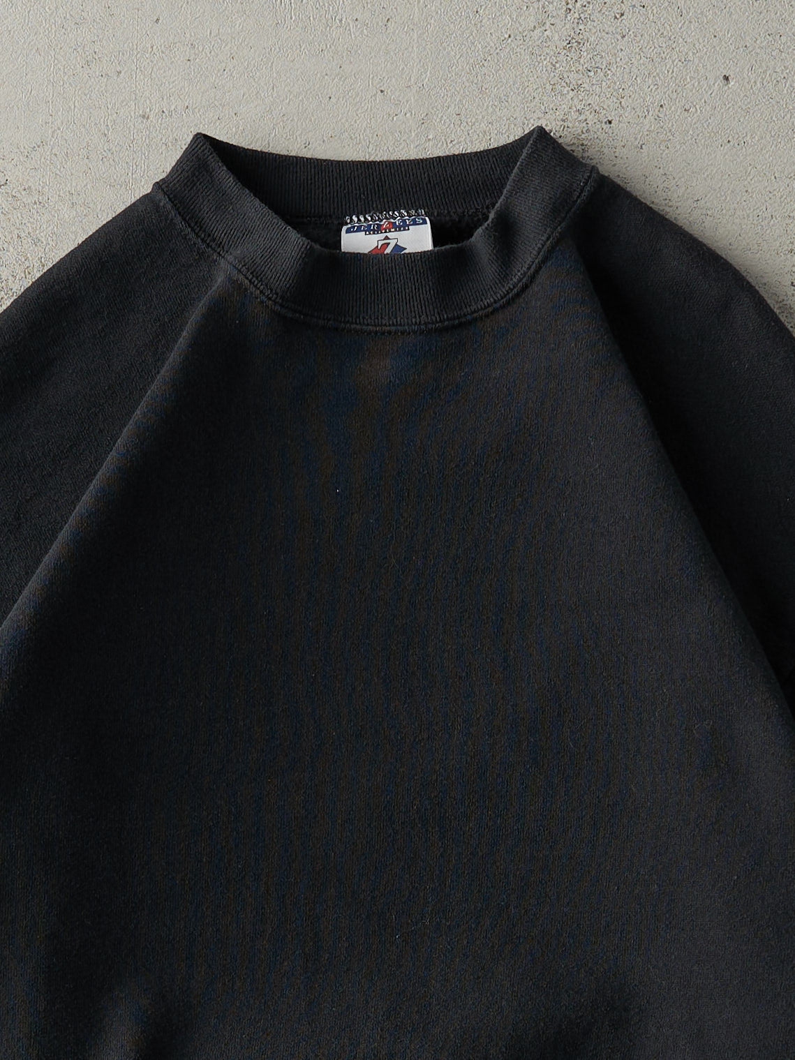 Vintage Y2K Black Blank Crewneck (M)