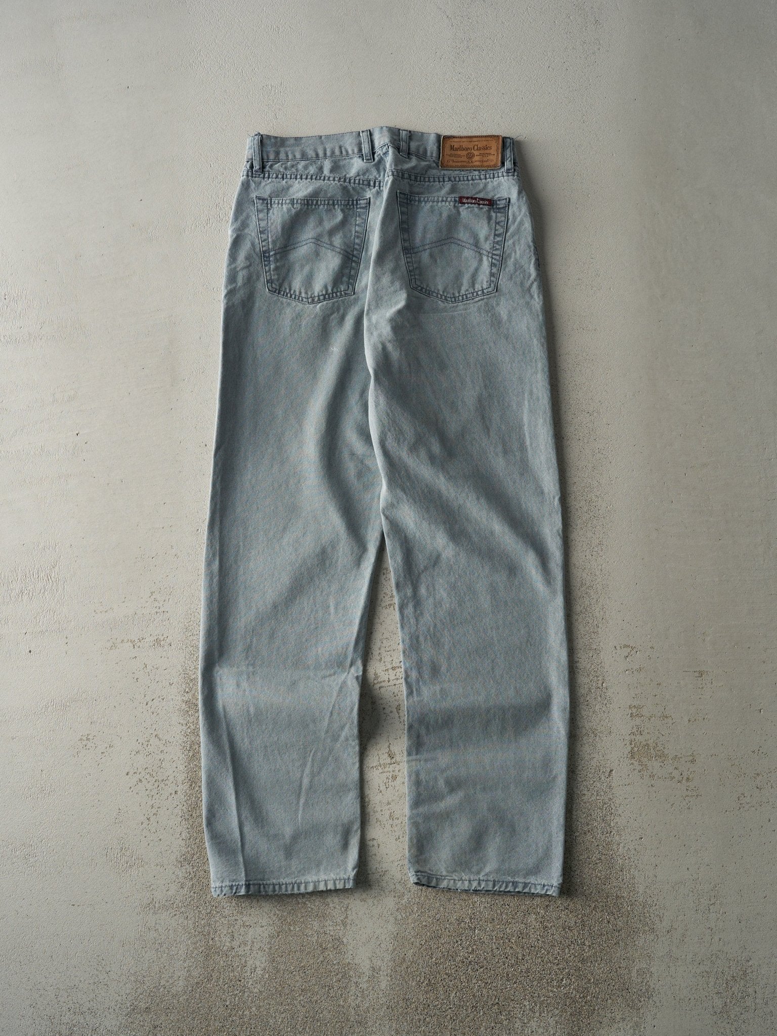 Vintage 90s Light Wash Marlboro Classics Jeans (30.5x32)