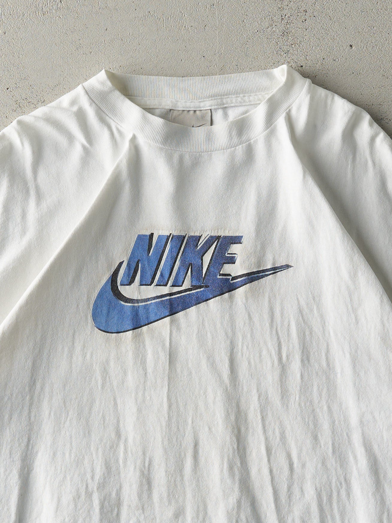 Vintage Y2K White Nike Logo Tee (M)