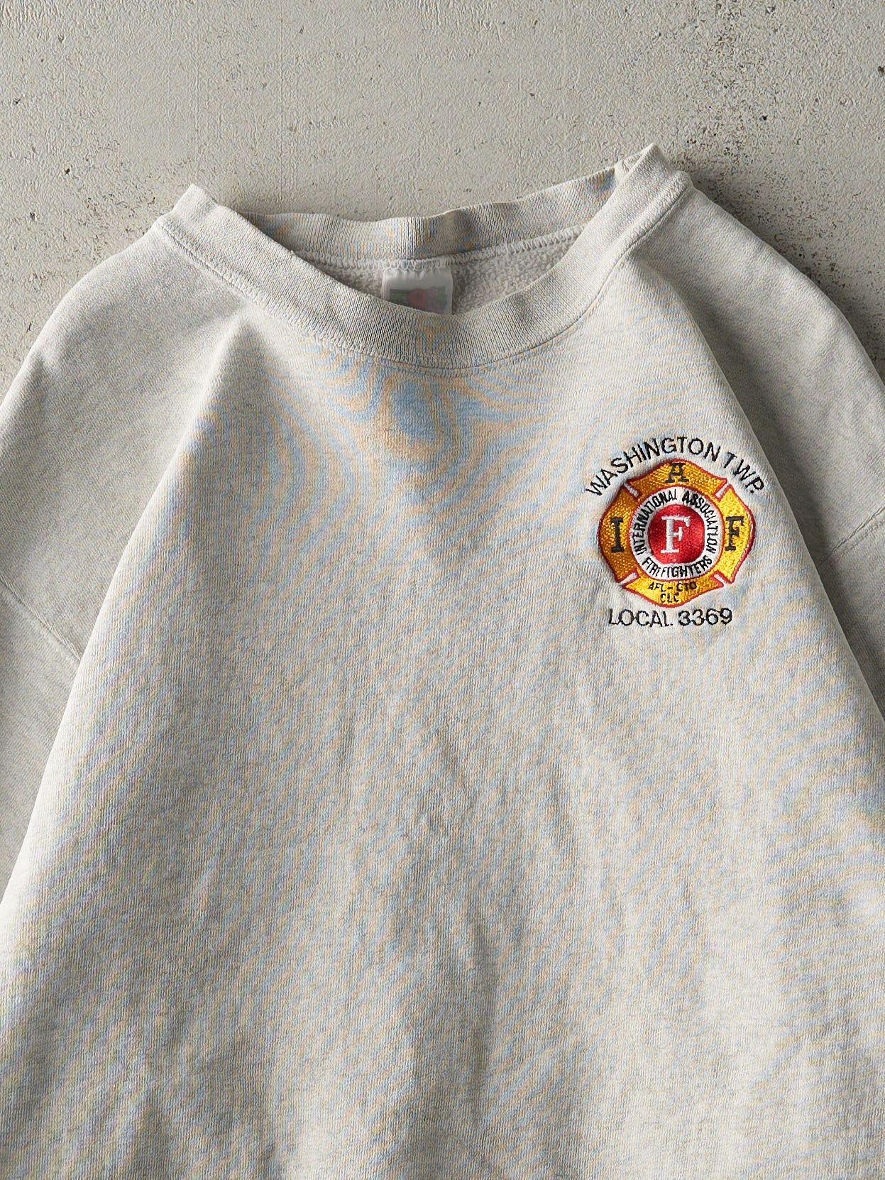 Vintage 90s Heather Grey Embroidered Washington Fire Fighters IAF Crewneck (M)
