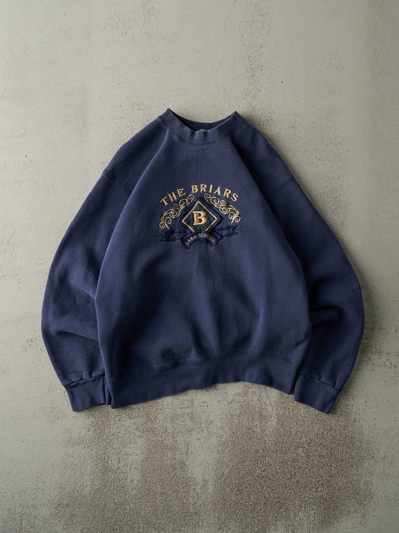 Vintage 90s Navy Blue Embroidered The Briars Lake Simcoe Crewneck (M)