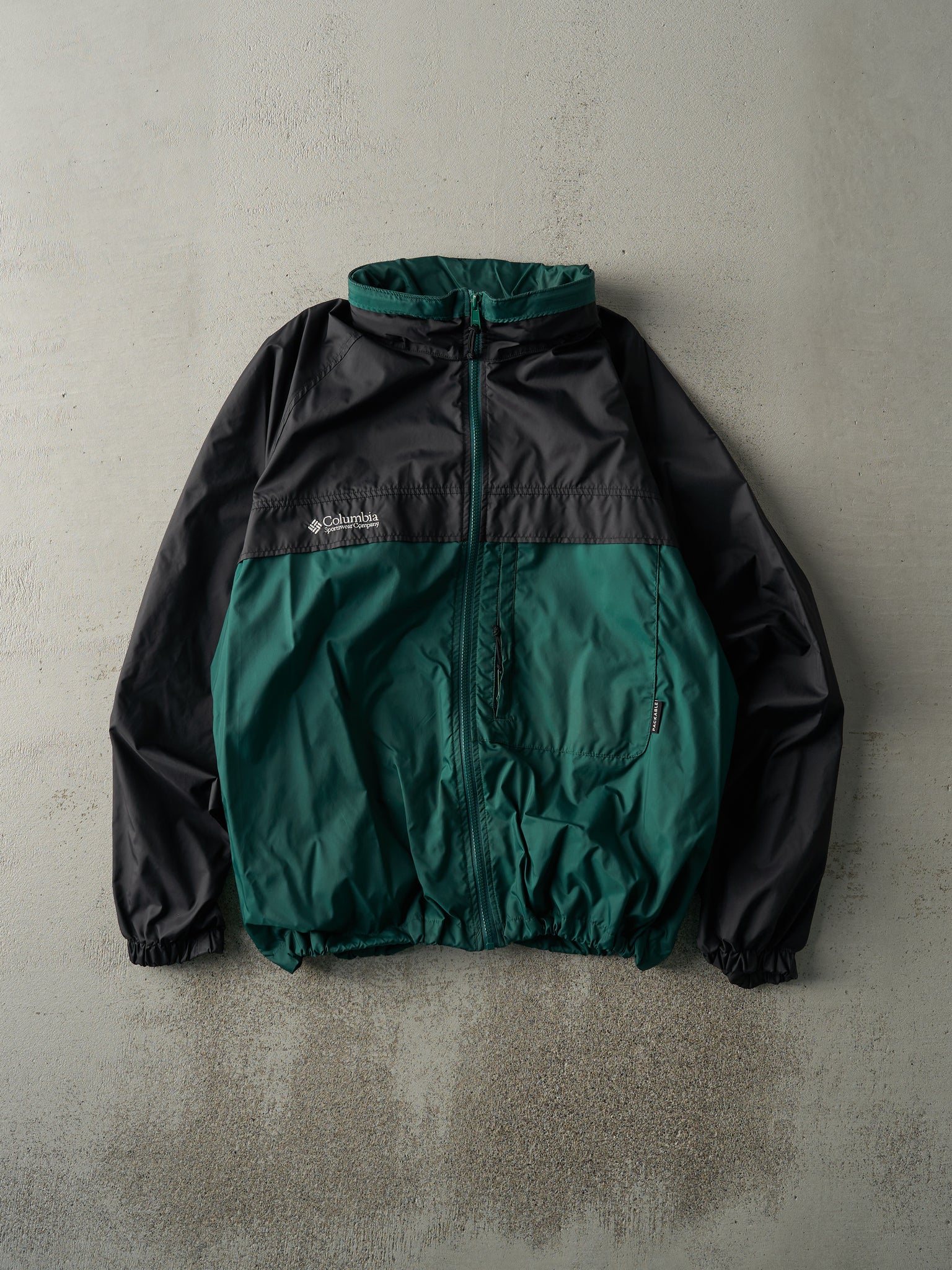 Vintage 90s Black & Green Columbia Windbreaker Jacket (M/L)