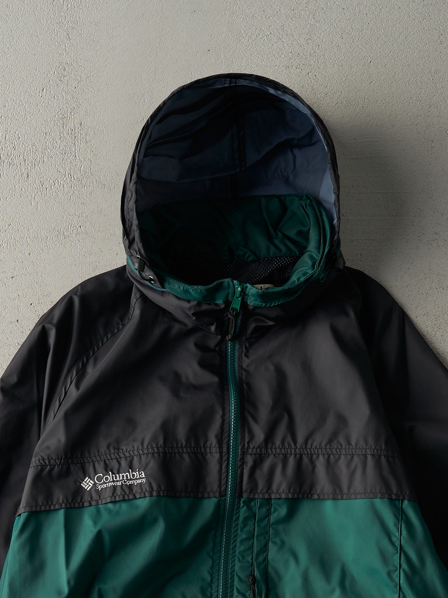 Vintage 90s Black & Green Columbia Windbreaker Jacket (M/L)